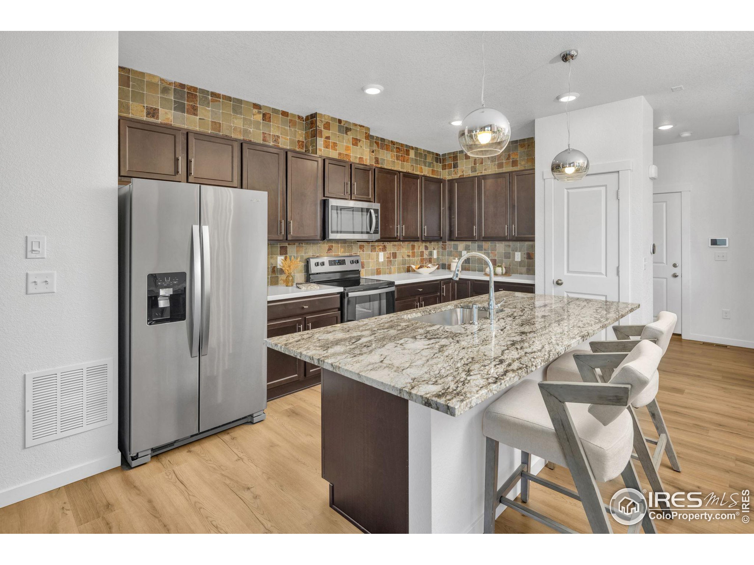 5820 Rendezvous Pkwy