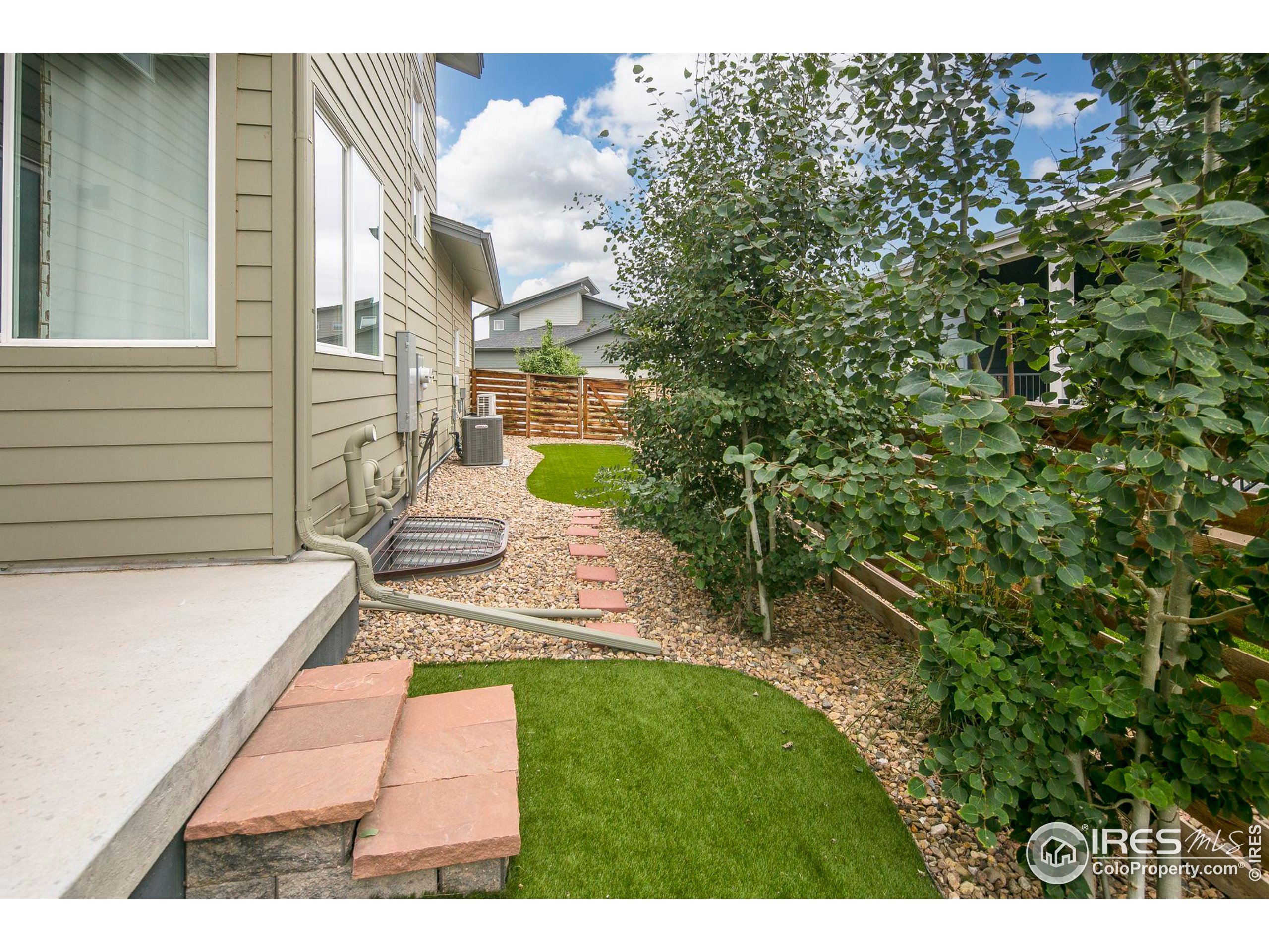 5820 Rendezvous Pkwy