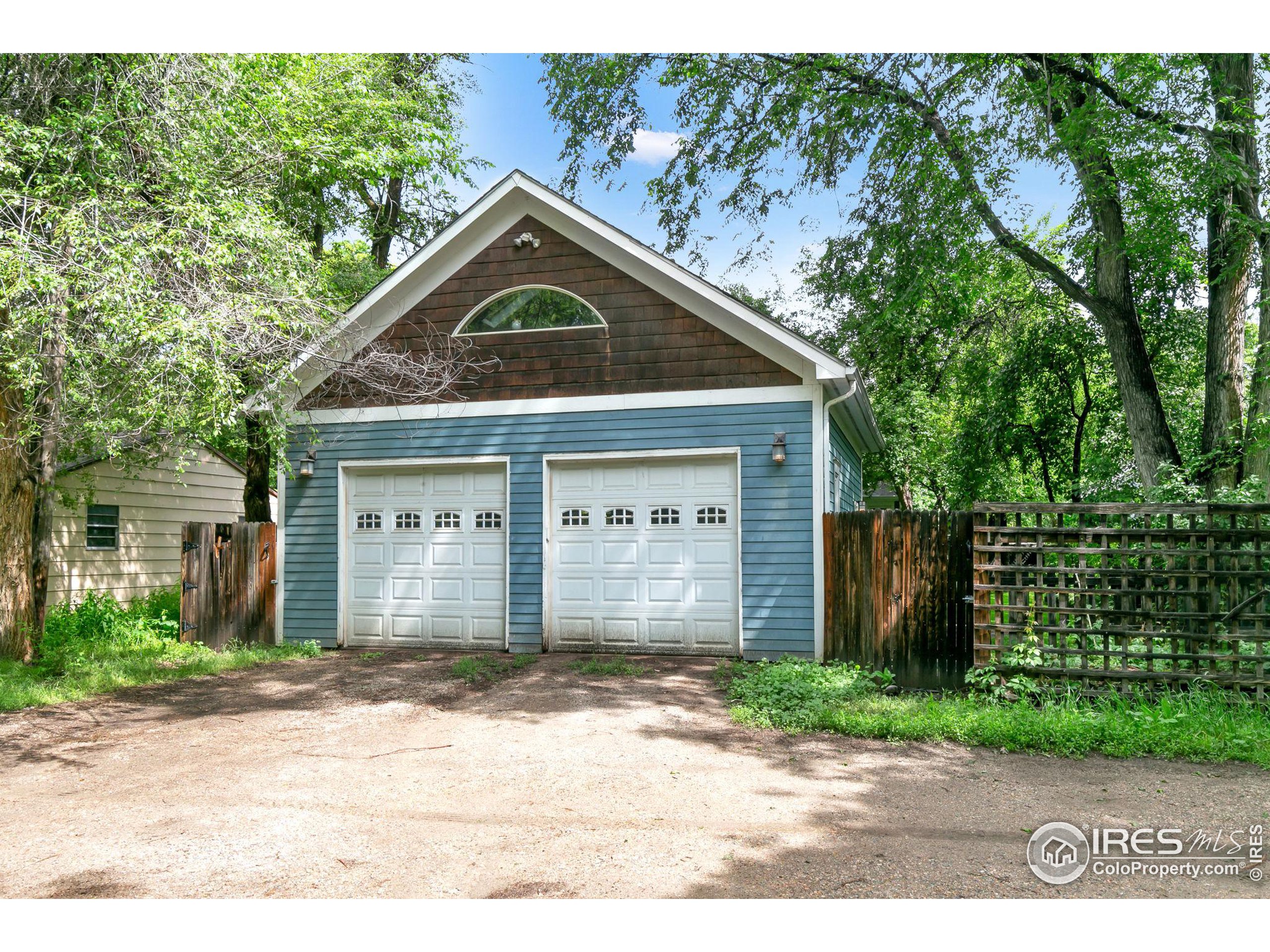 1117 Laporte Ave