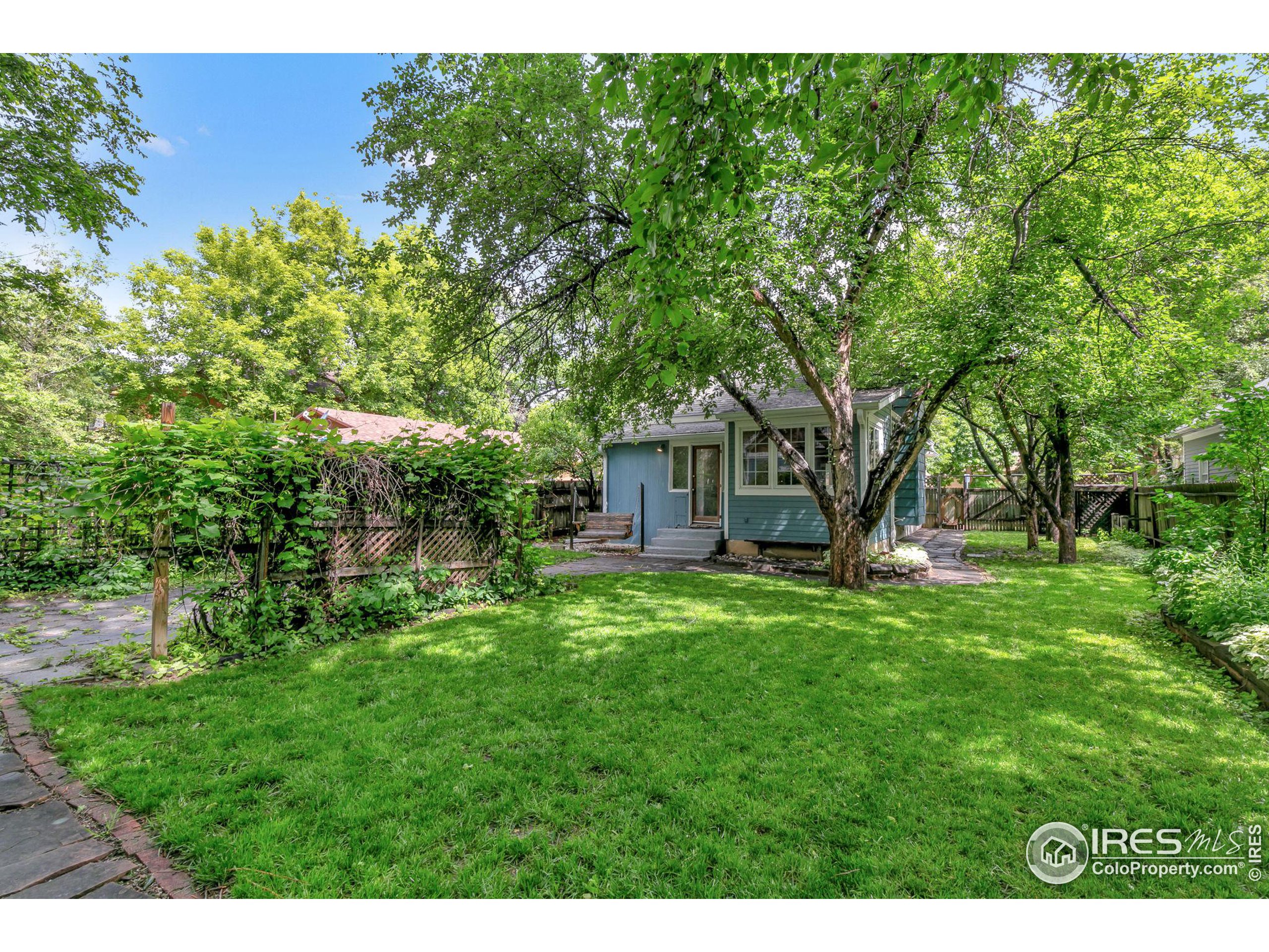 1117 Laporte Ave