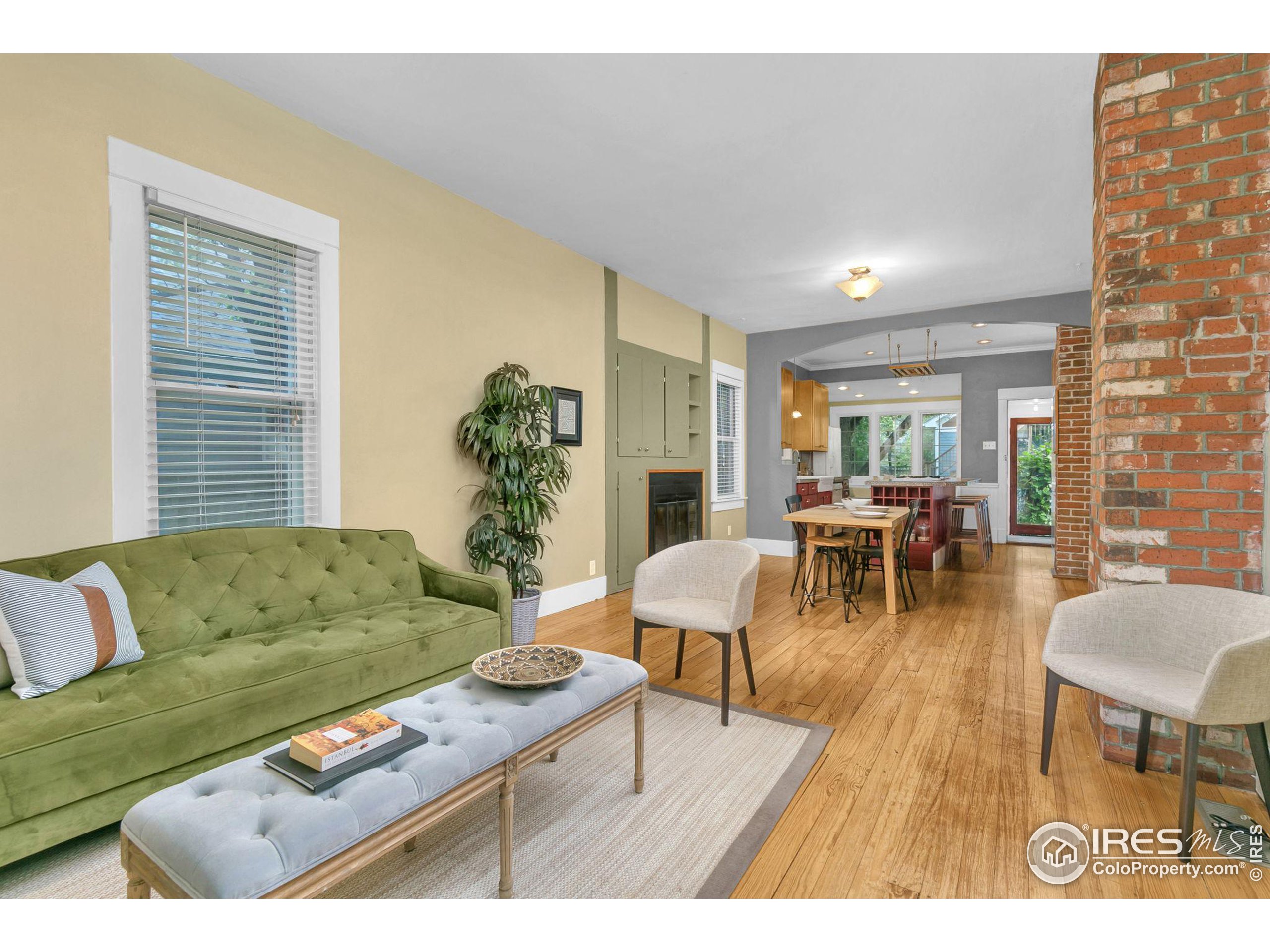 1117 Laporte Ave