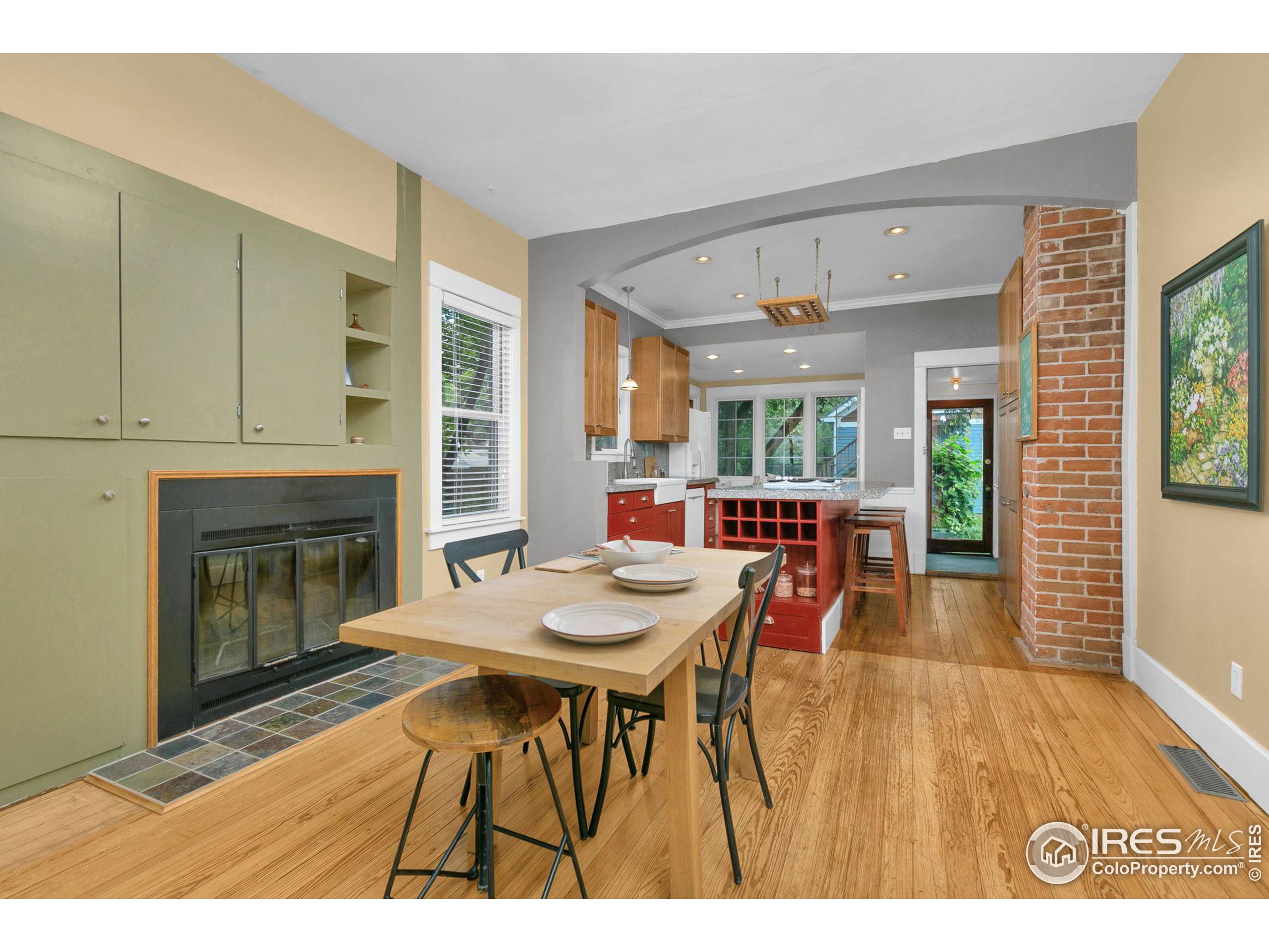 1117 Laporte Ave