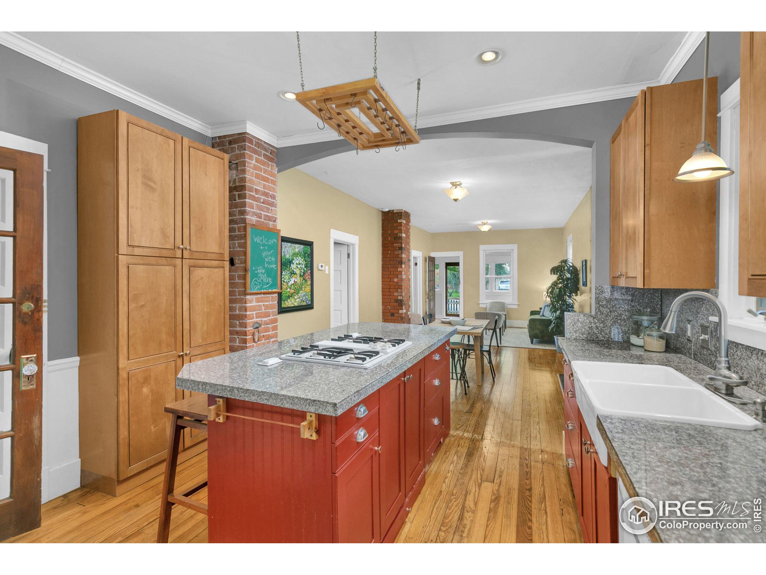 1117 Laporte Ave