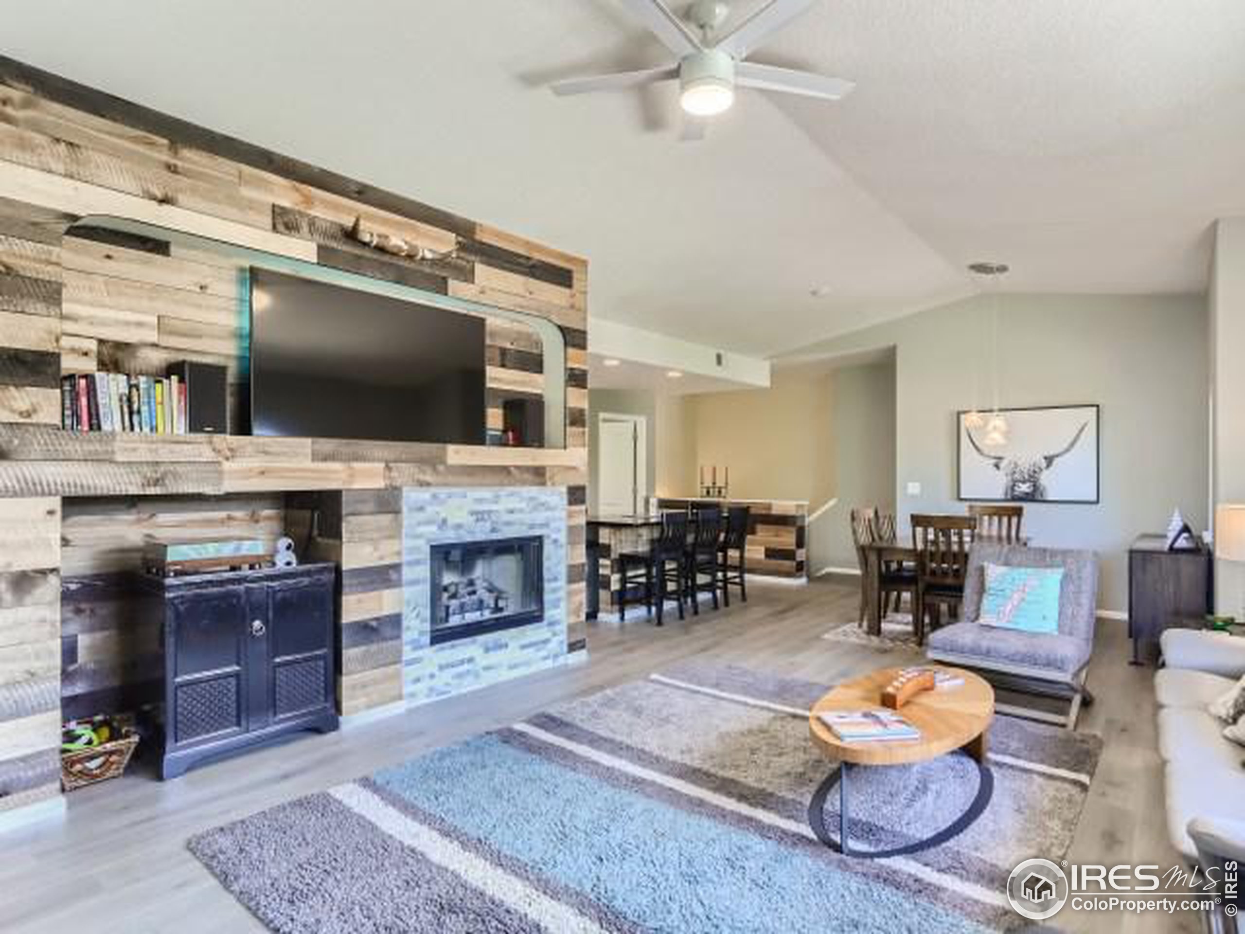 1012 Sonoma Cir 5-C