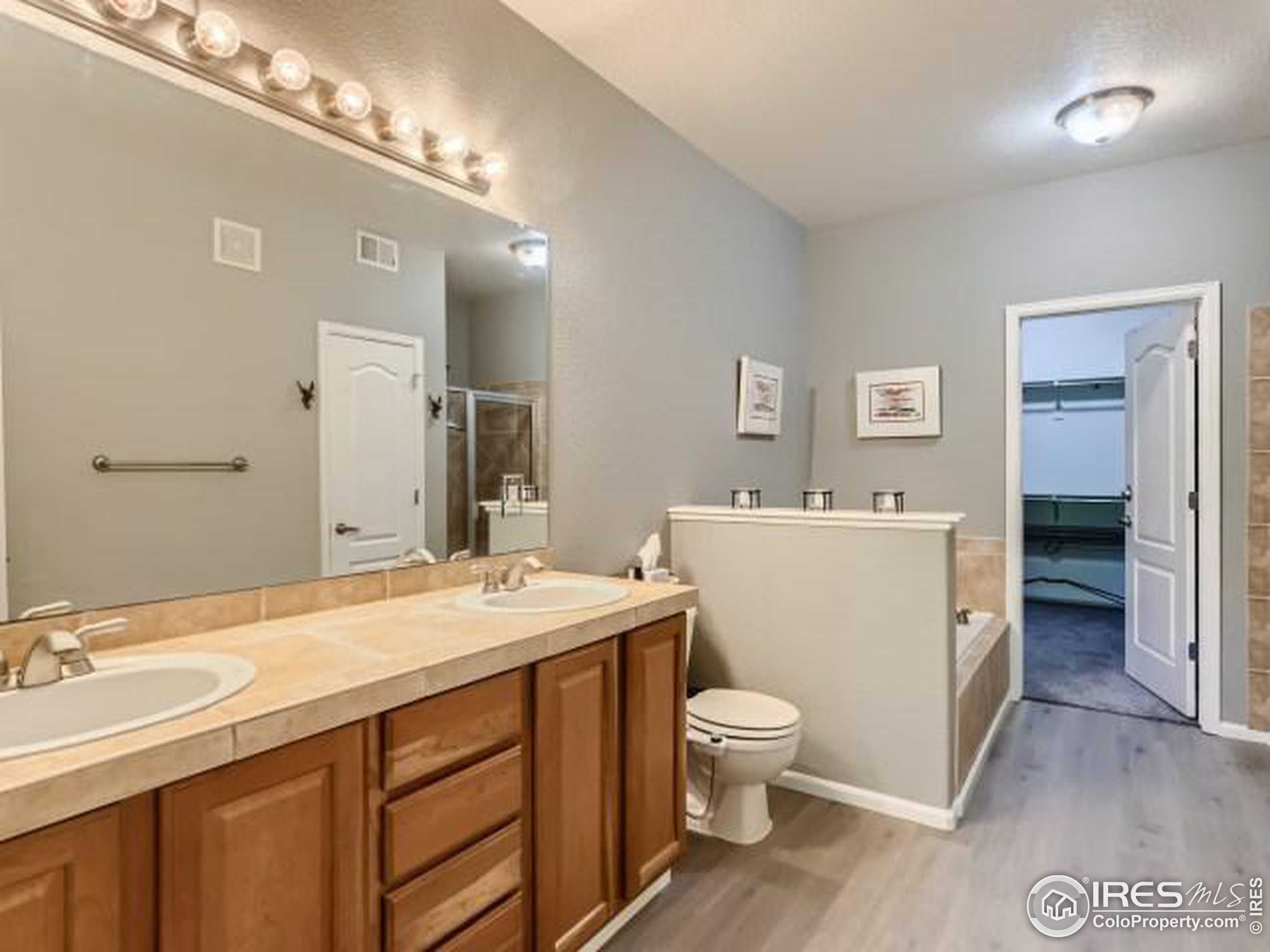 1012 Sonoma Cir 5-C