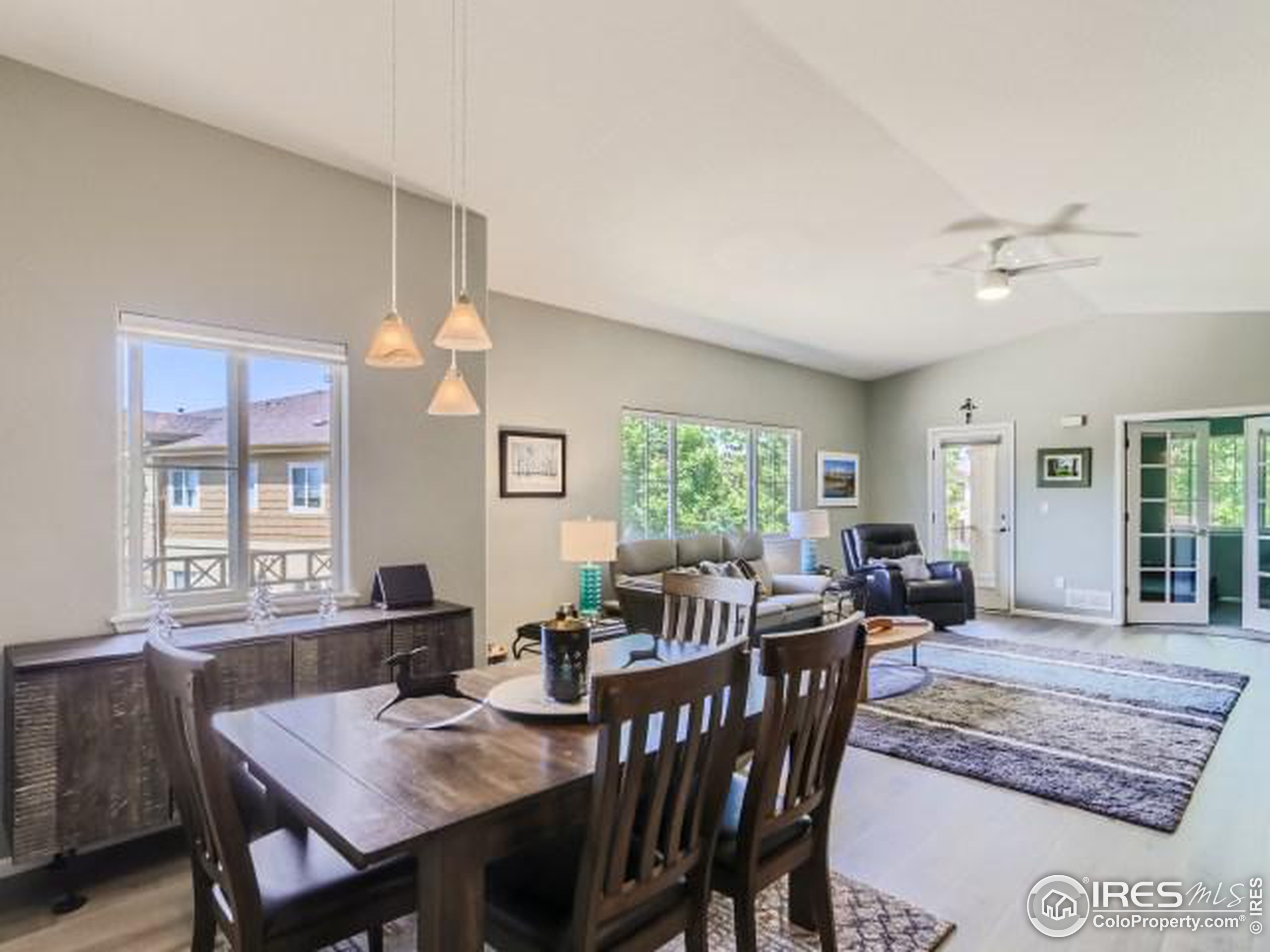 1012 Sonoma Cir 5-C