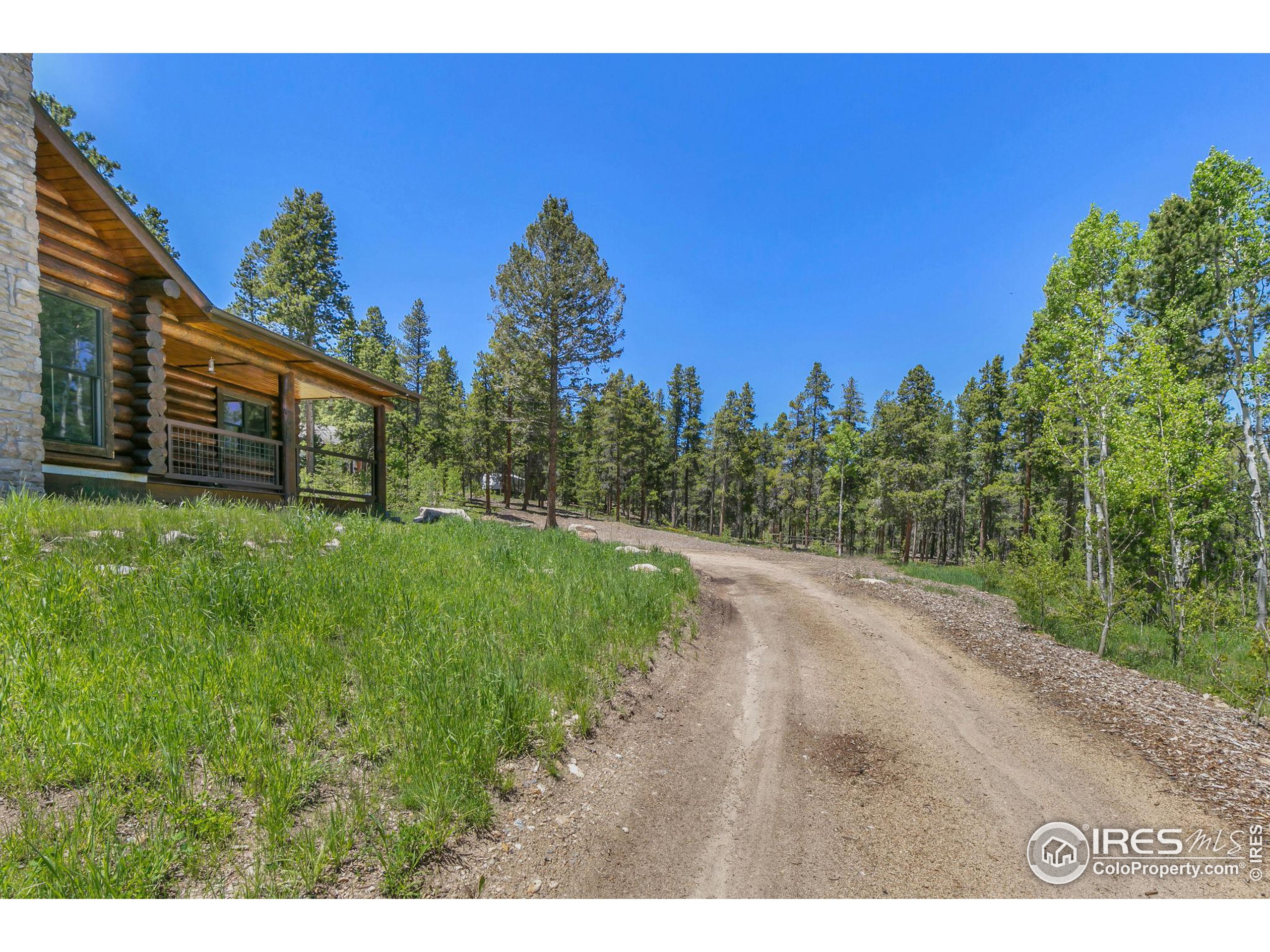 646 Mountain Meadows Dr