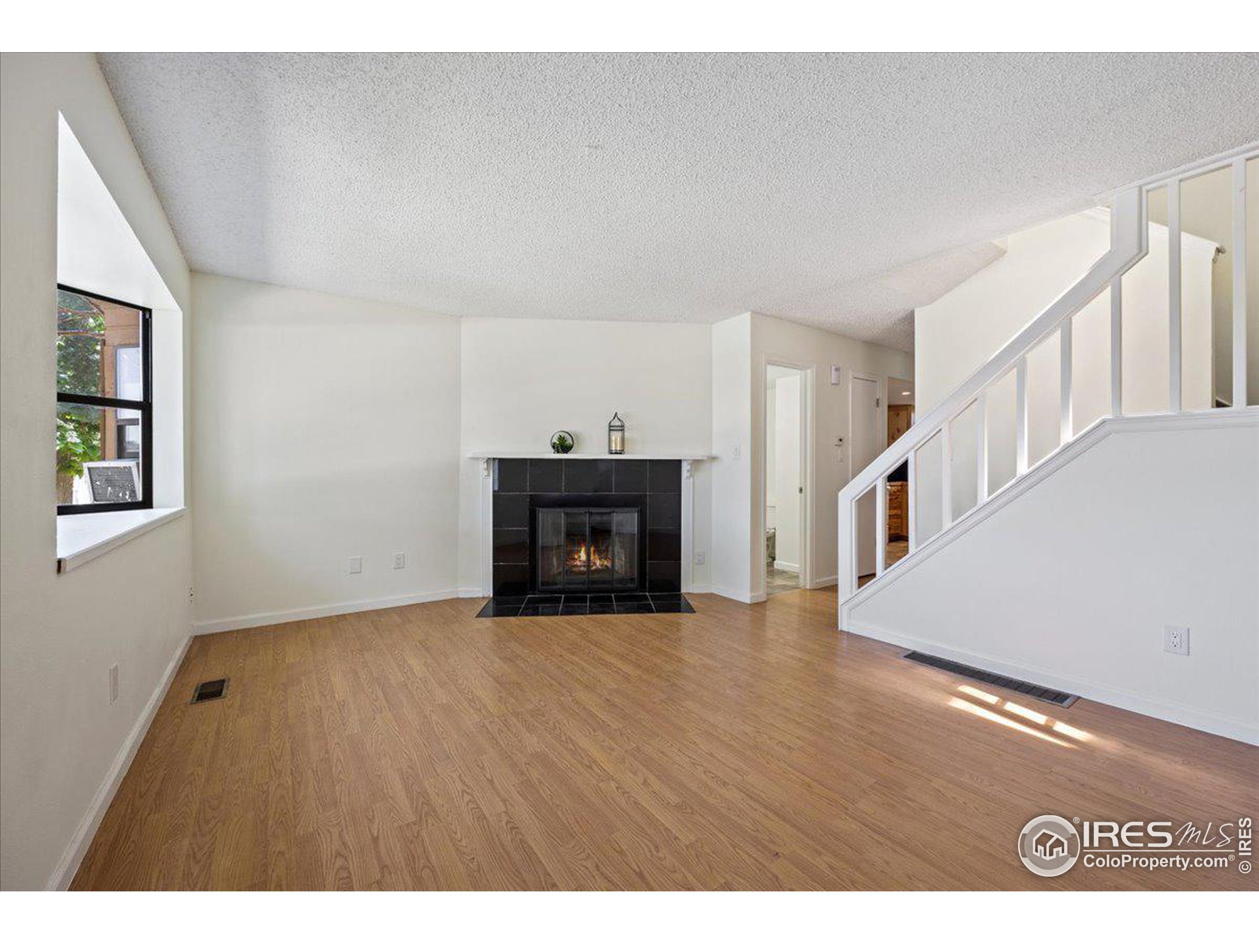 303 Quebec Ave