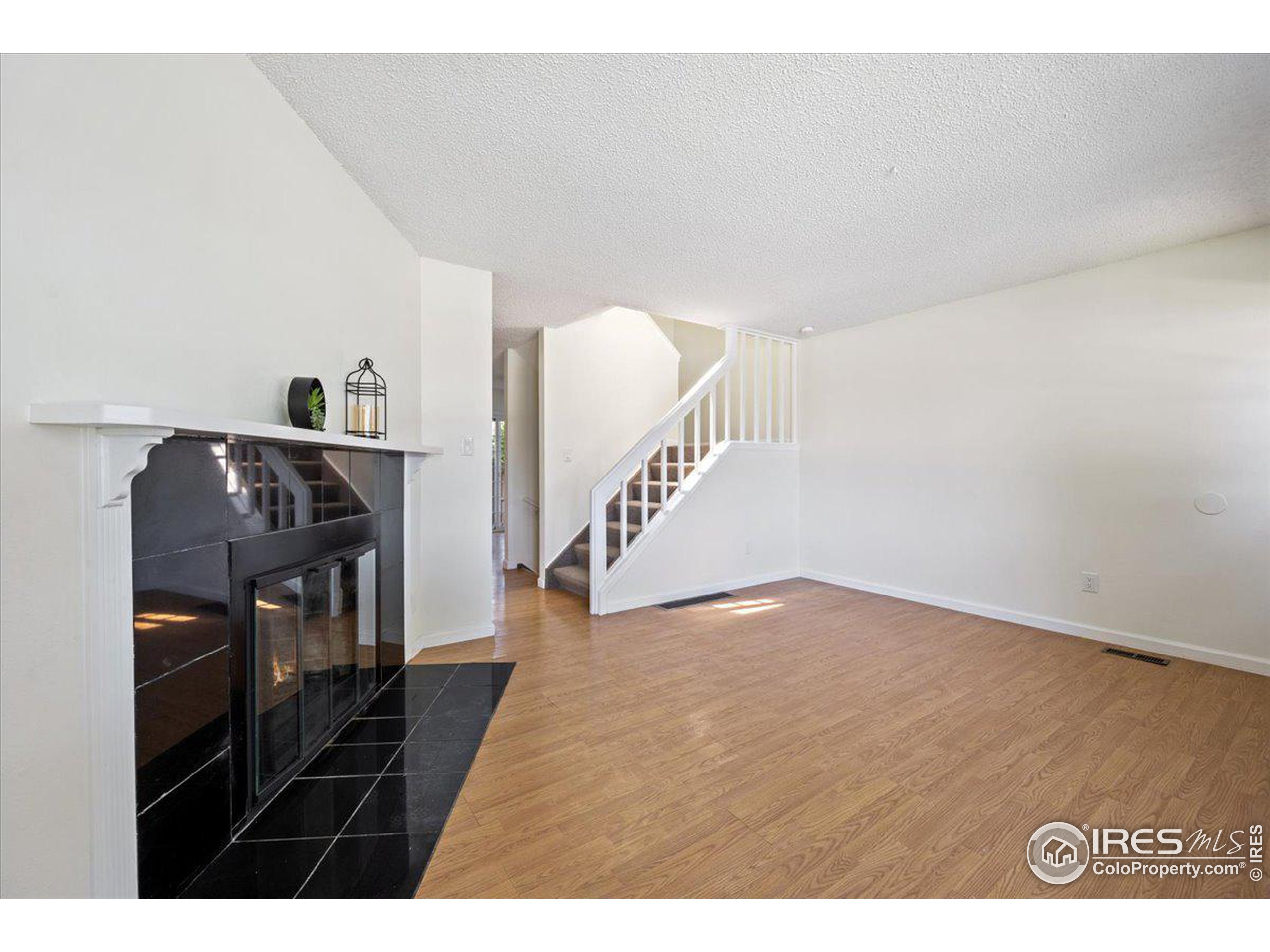 303 Quebec Ave