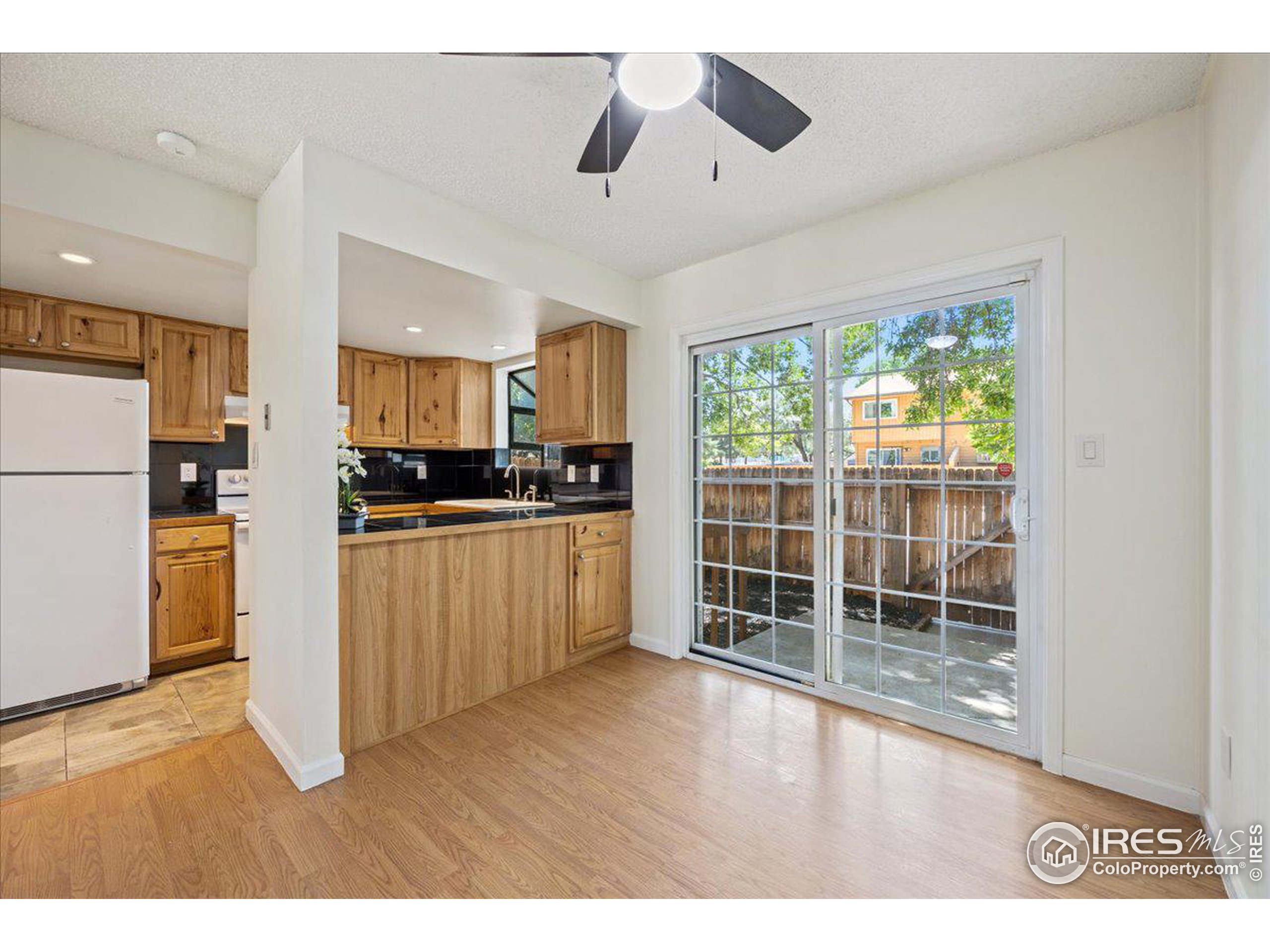 303 Quebec Ave