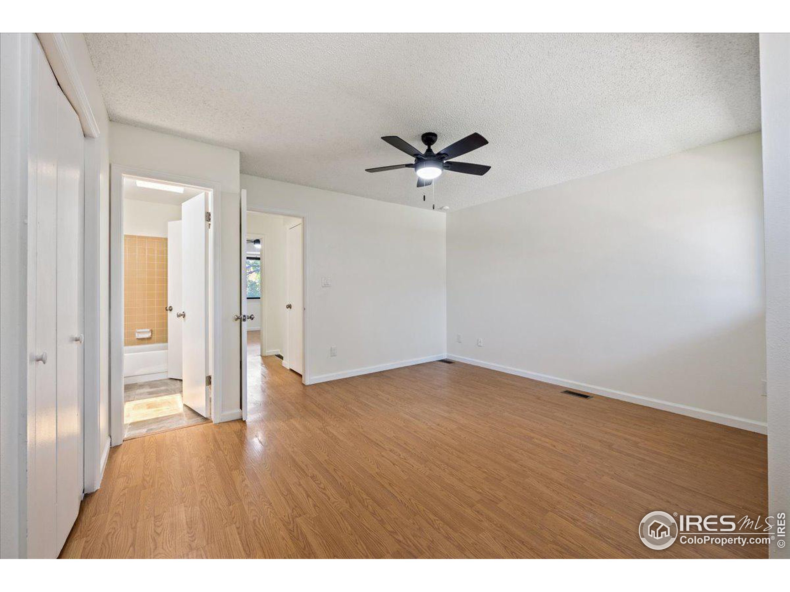 303 Quebec Ave