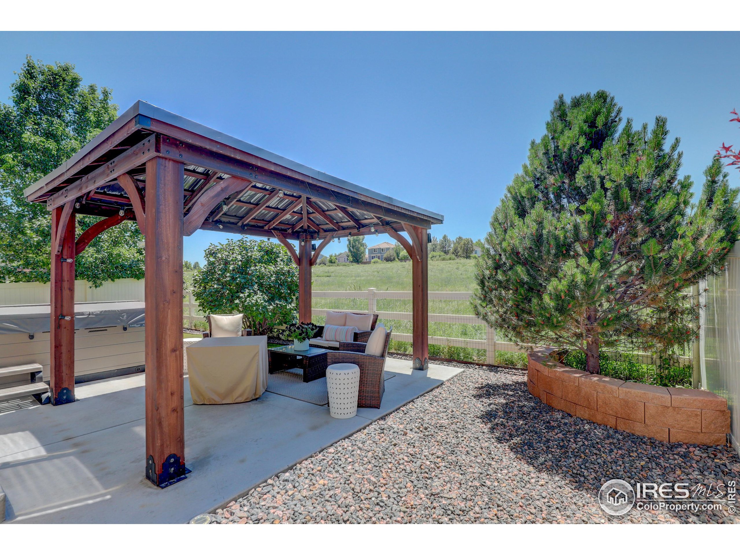 5160 Ravenswood Ln