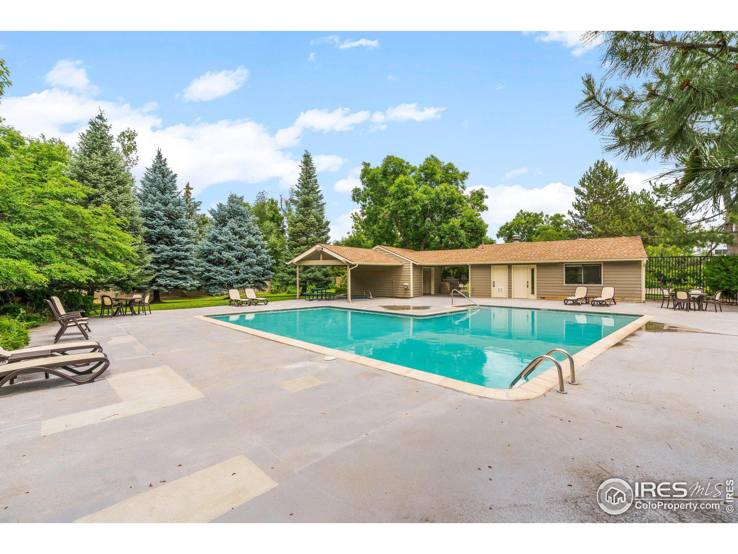 51 Illini Ct