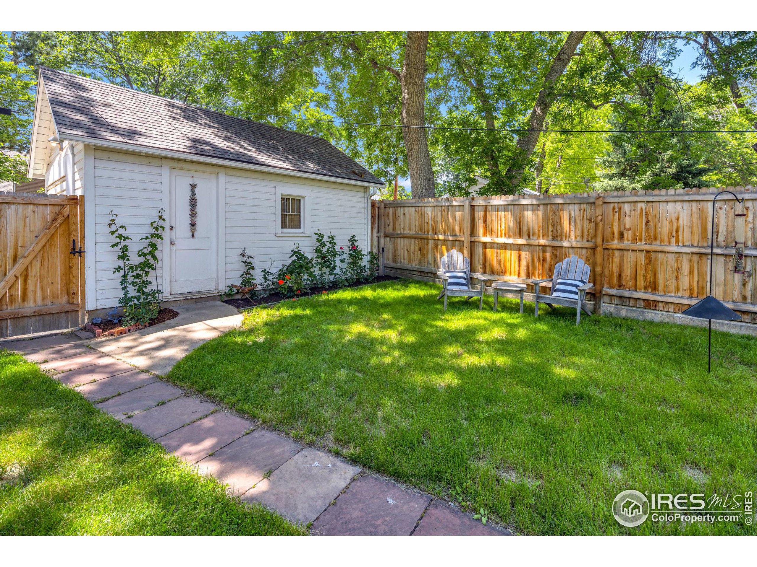 321 Sumner St