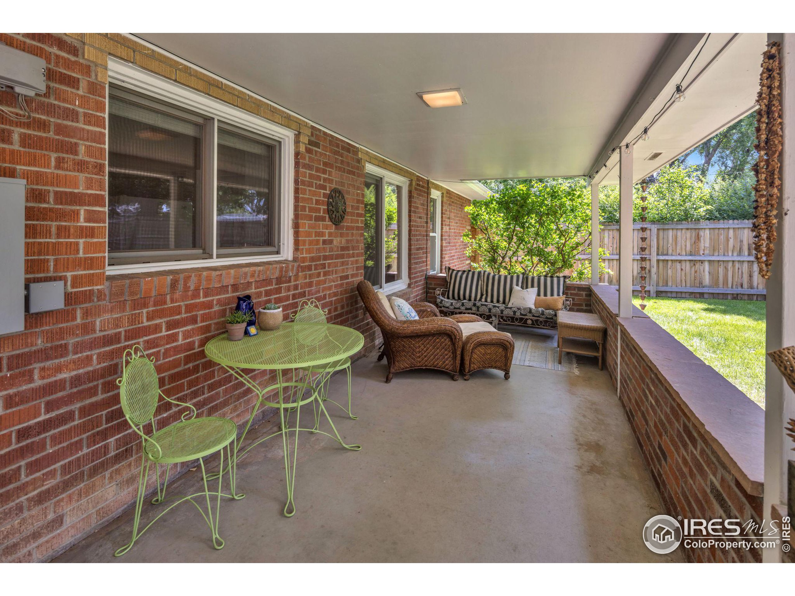 321 Sumner St