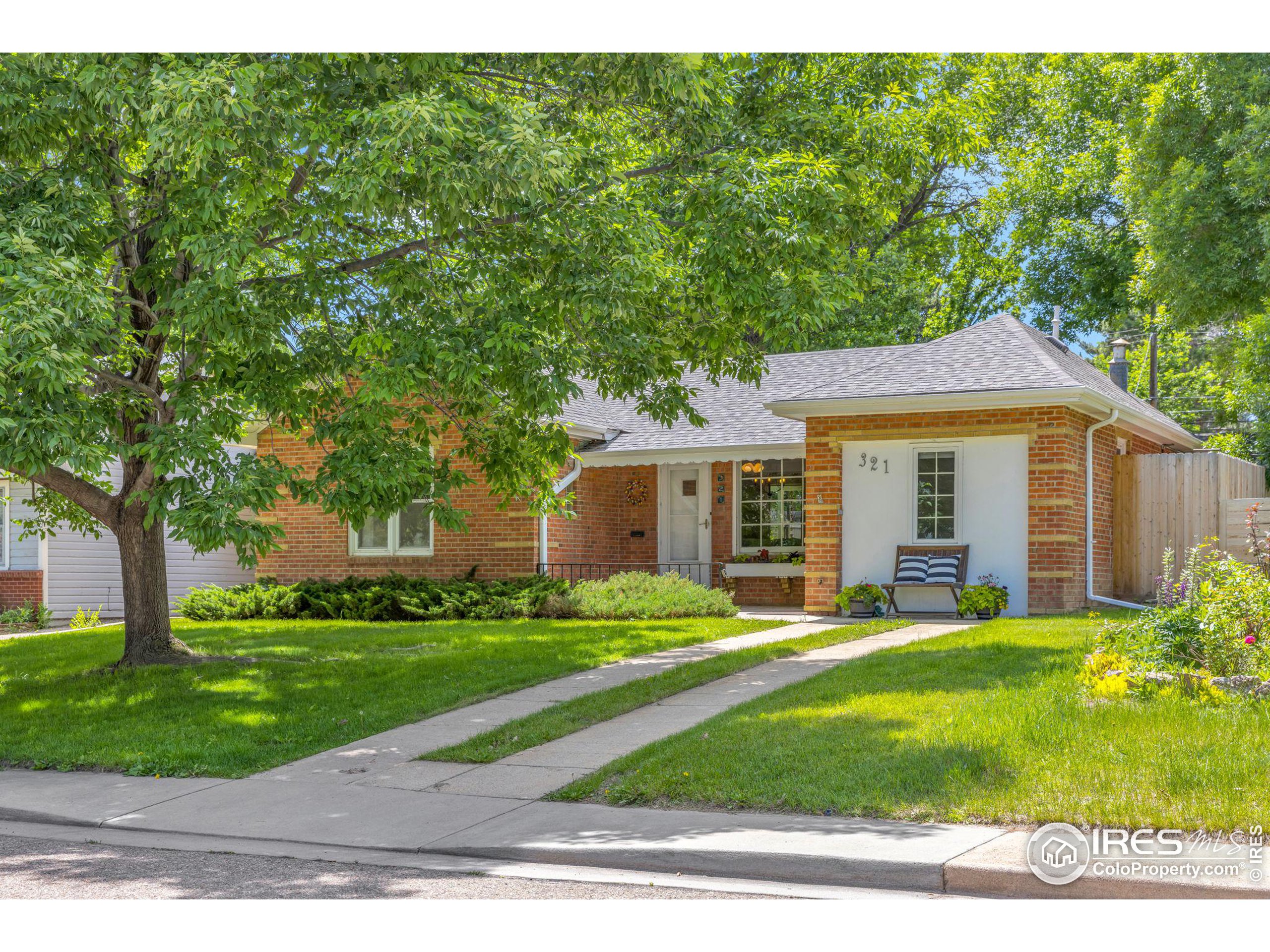 321 Sumner St