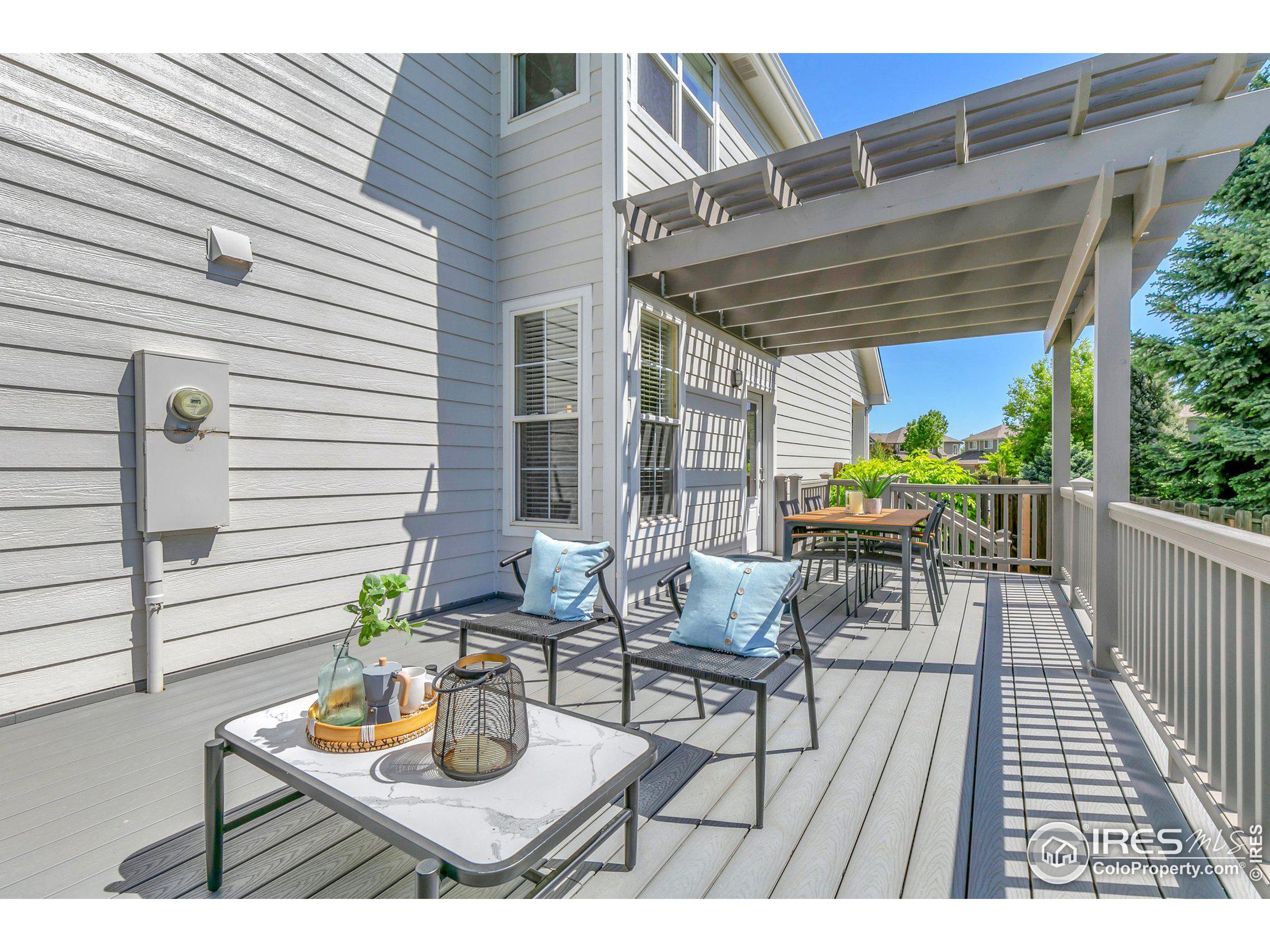 2256 Waneka Lake Trl