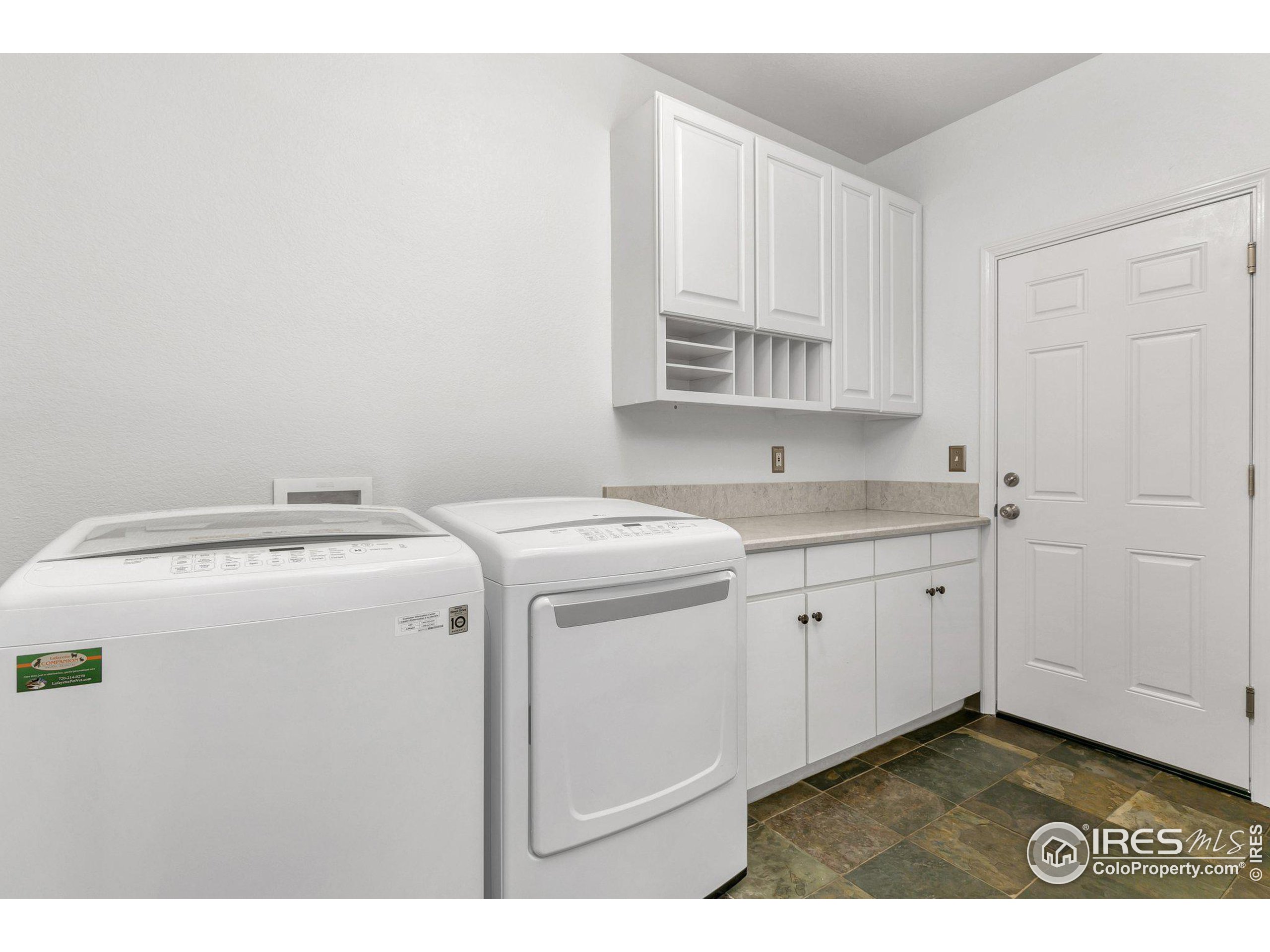 2256 Waneka Lake Trl
