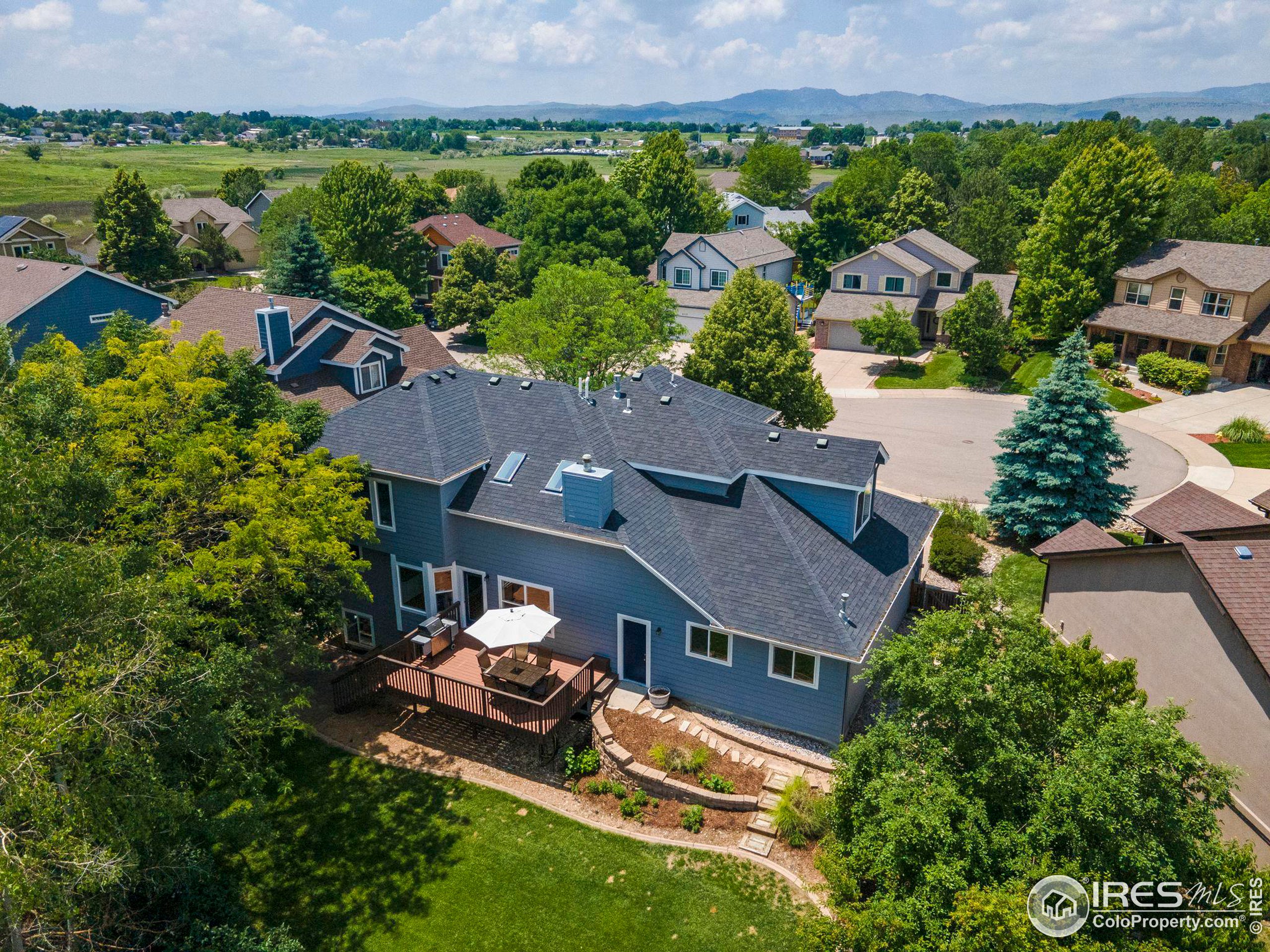 6112 Hamilton Ct