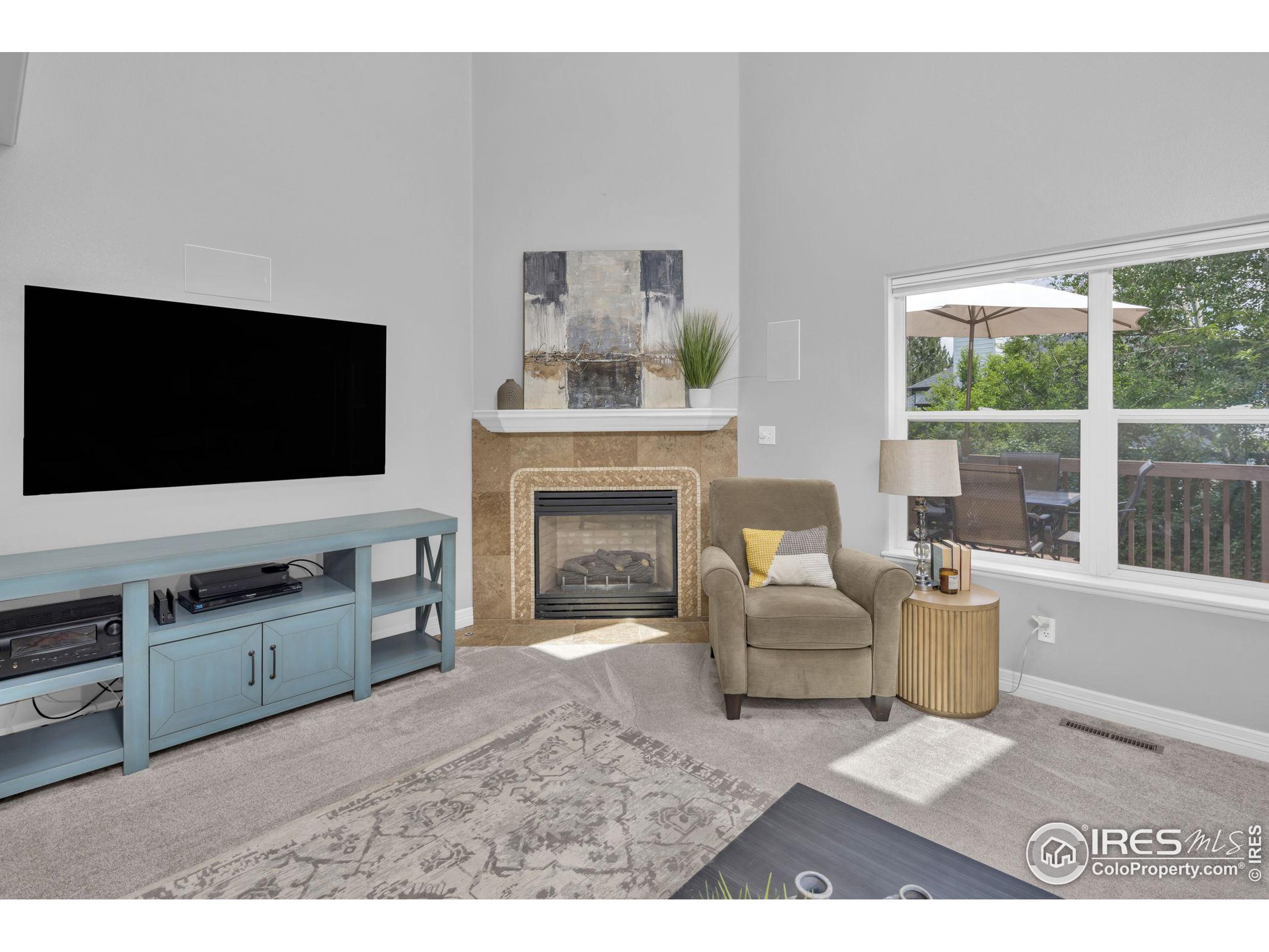 6112 Hamilton Ct
