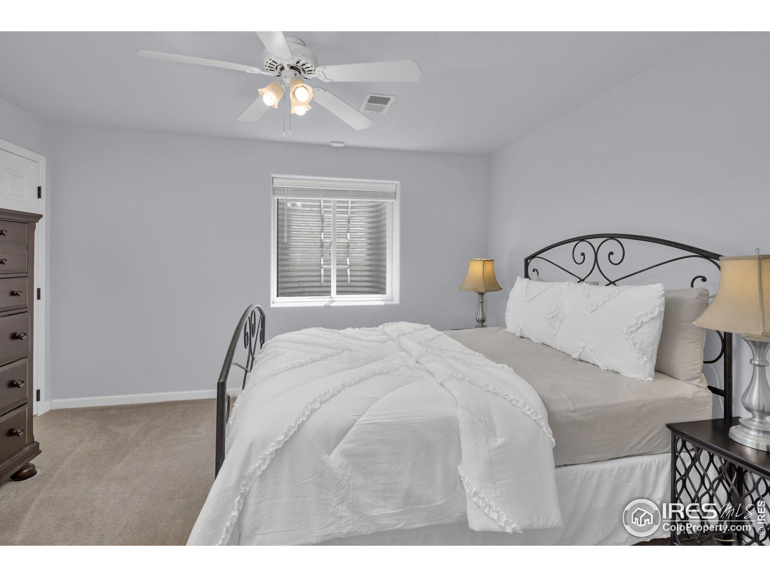 6112 Hamilton Ct