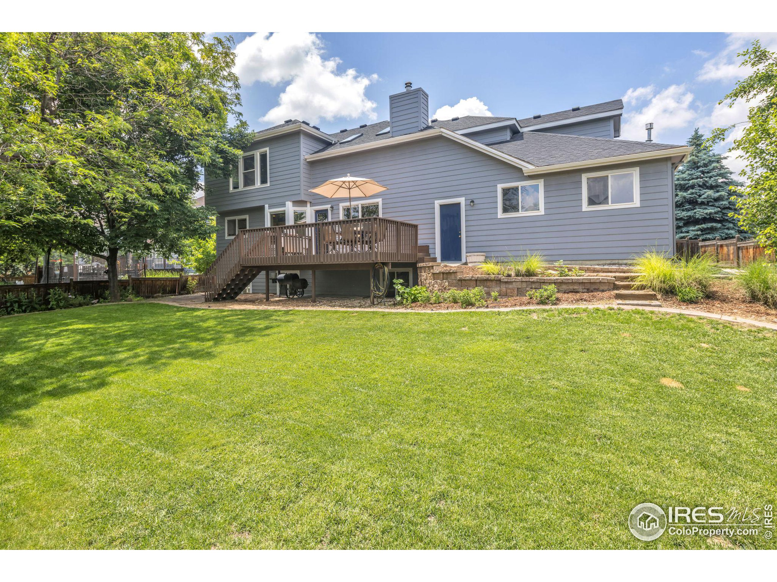 6112 Hamilton Ct
