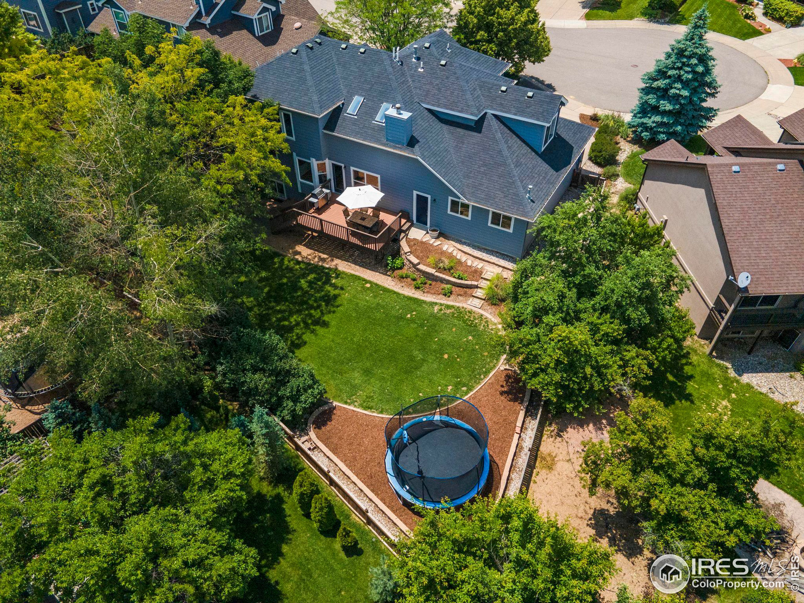 6112 Hamilton Ct