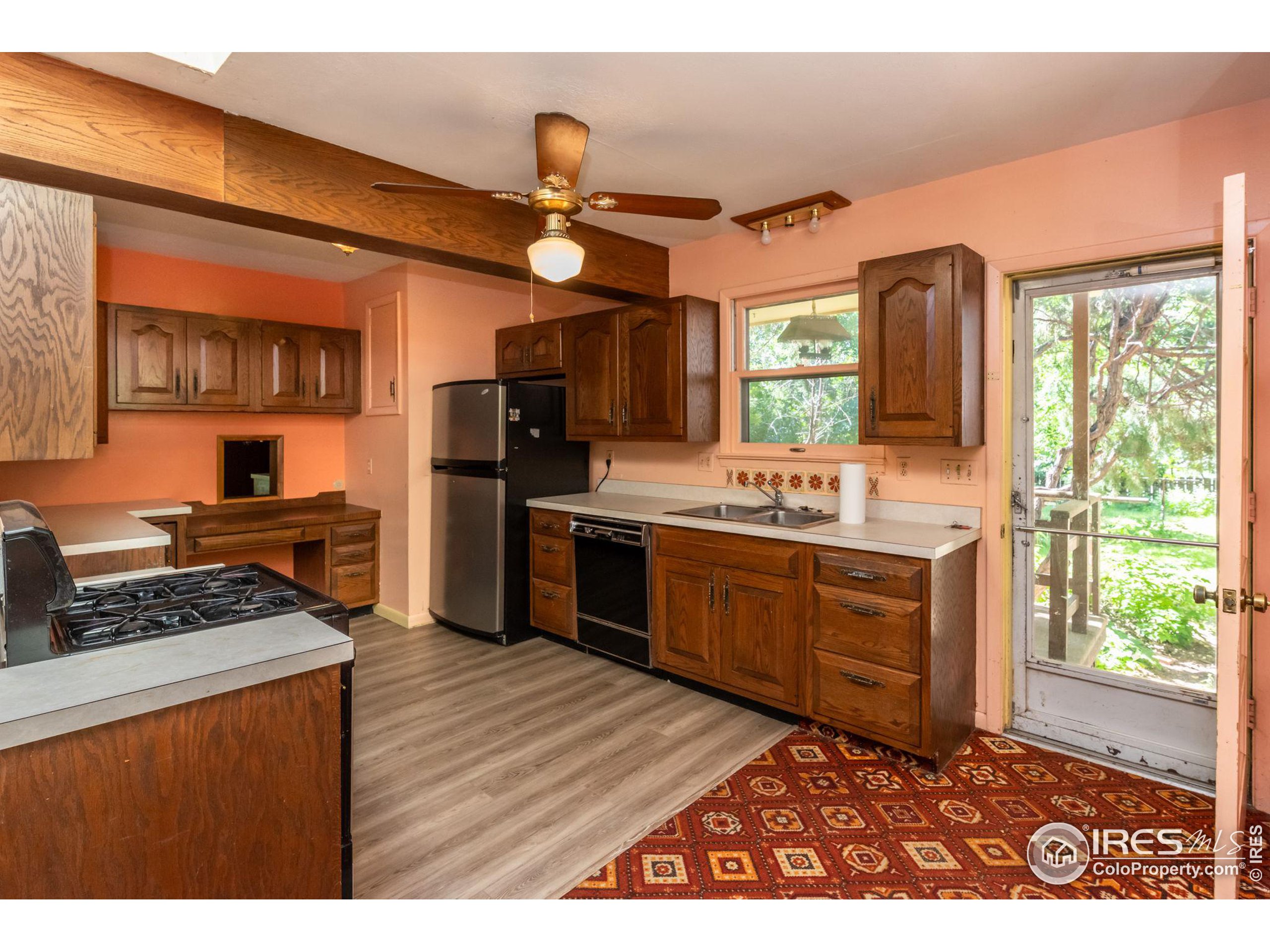 1324 Cedar Ave