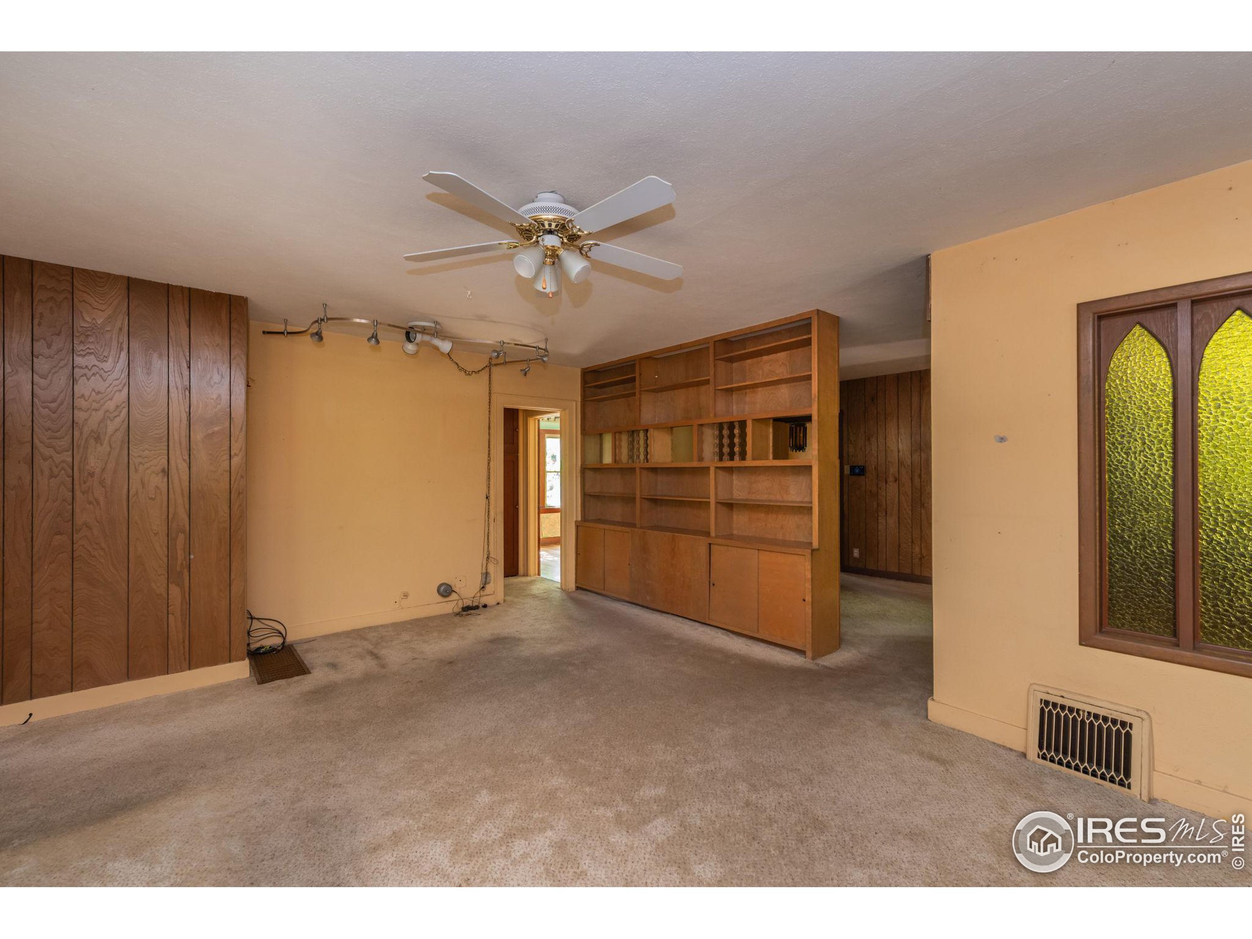 1324 Cedar Ave
