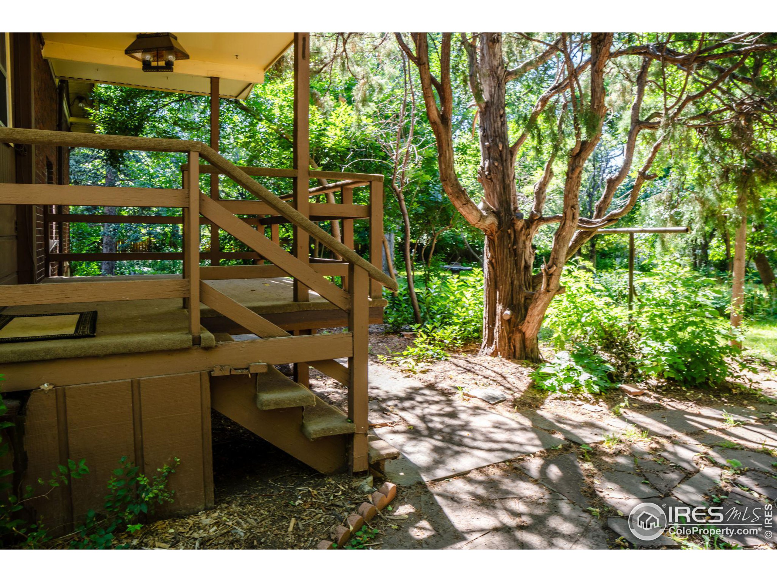 1324 Cedar Ave