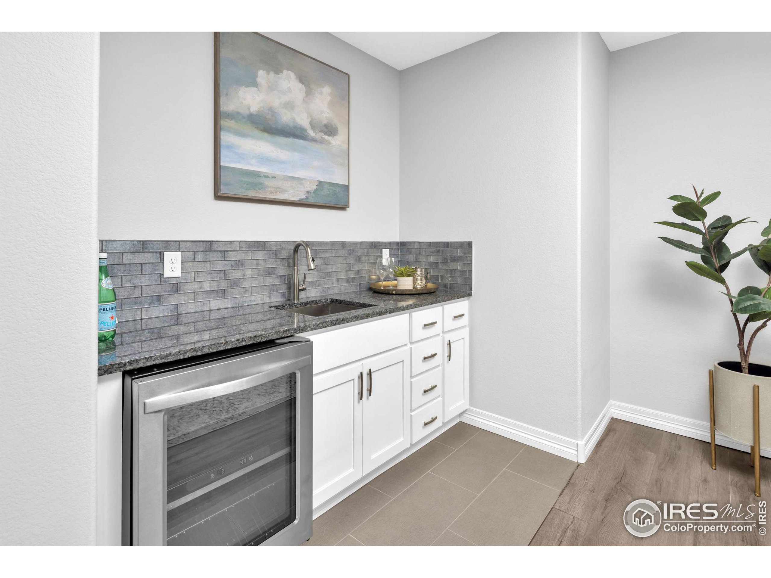 4348 Lemon Grass Dr