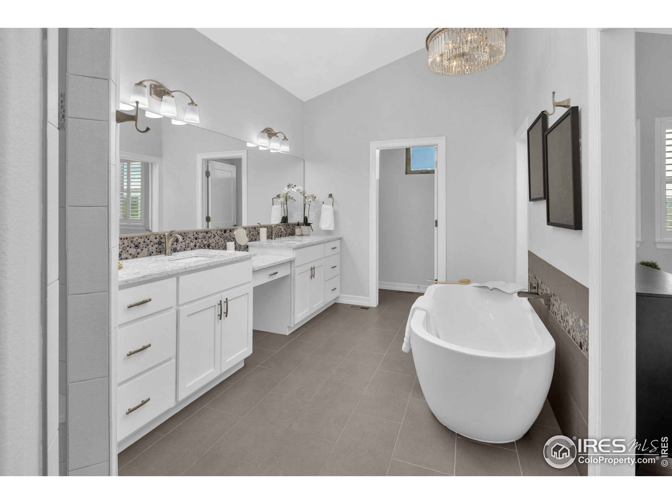 4348 Lemon Grass Dr