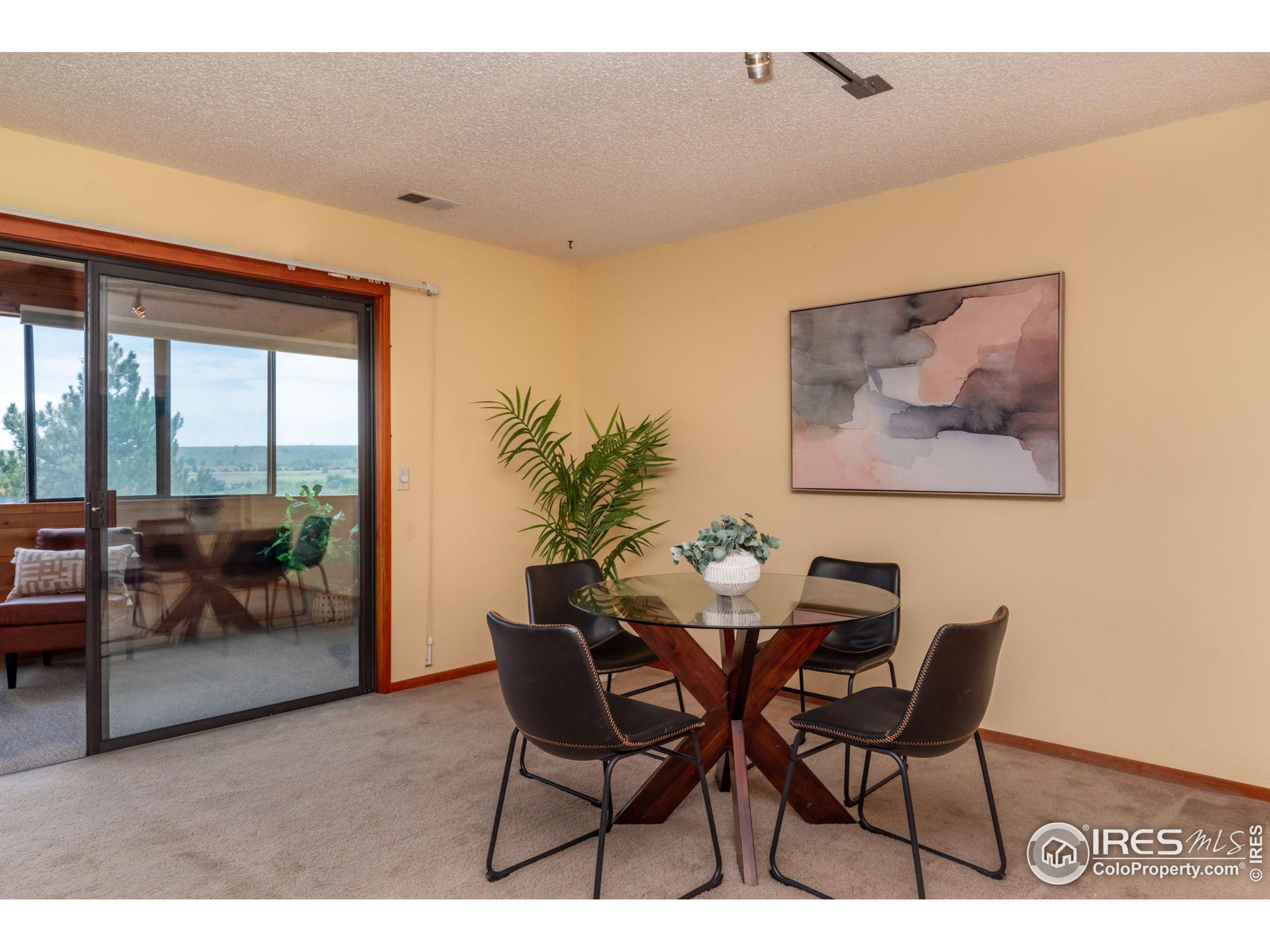 1544 Bradley Dr