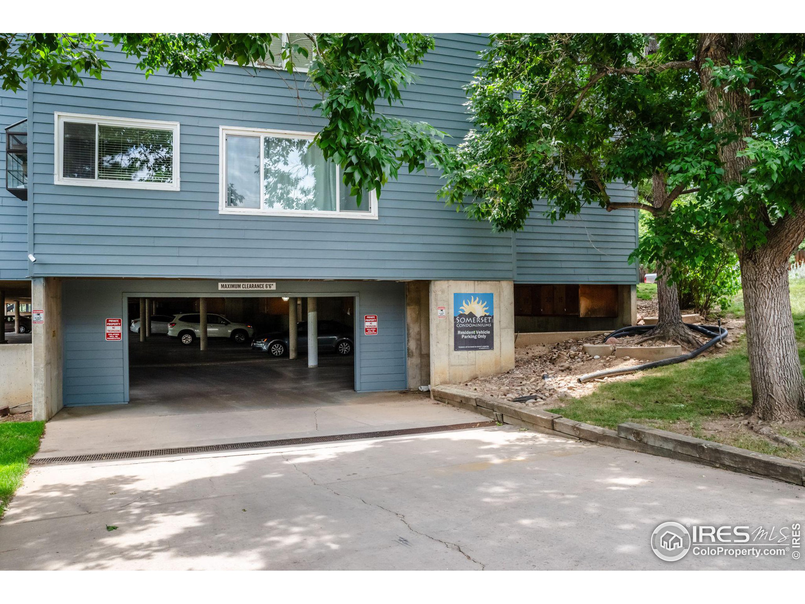 1544 Bradley Dr