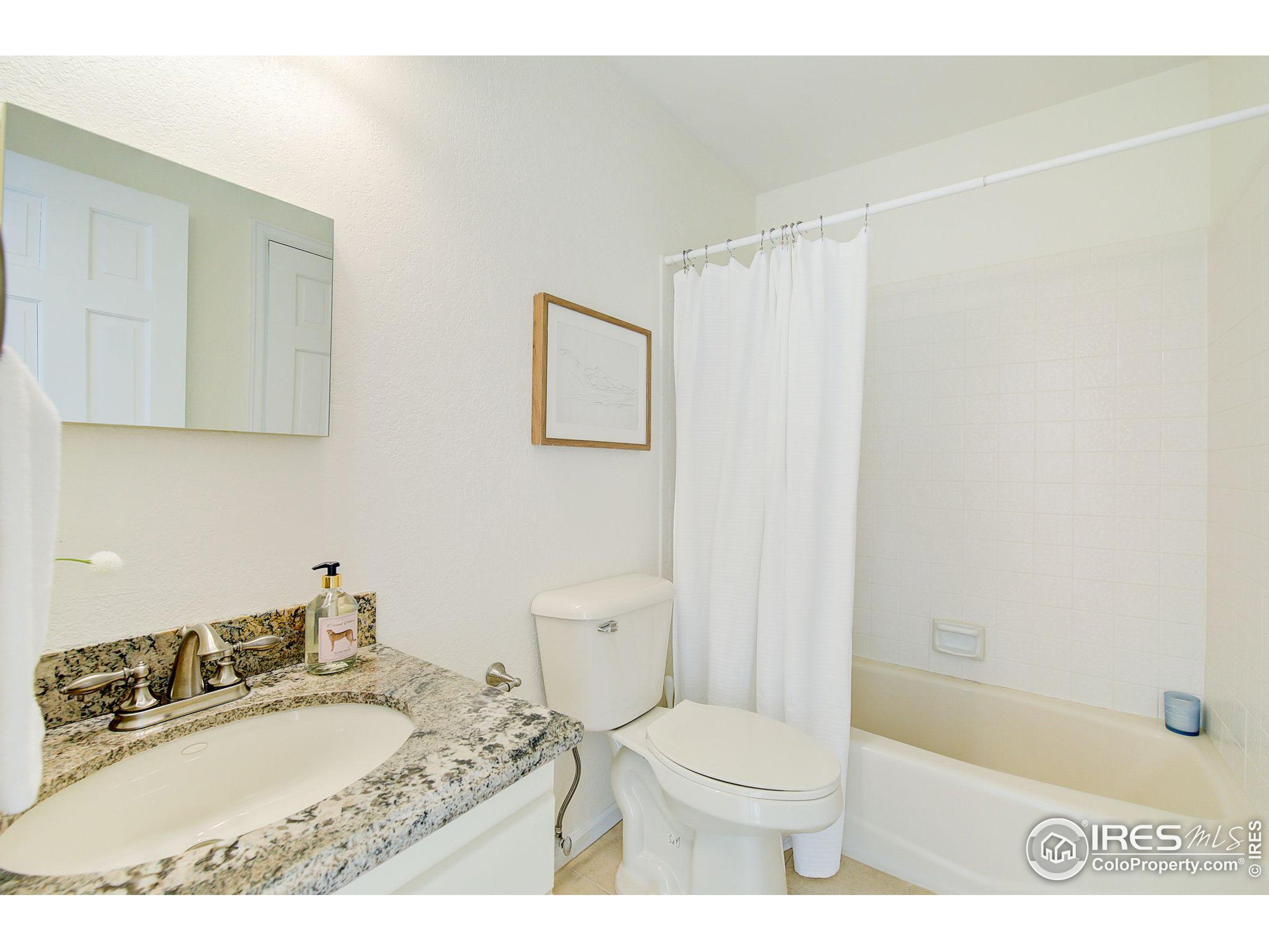 1206 Wildwood Cir