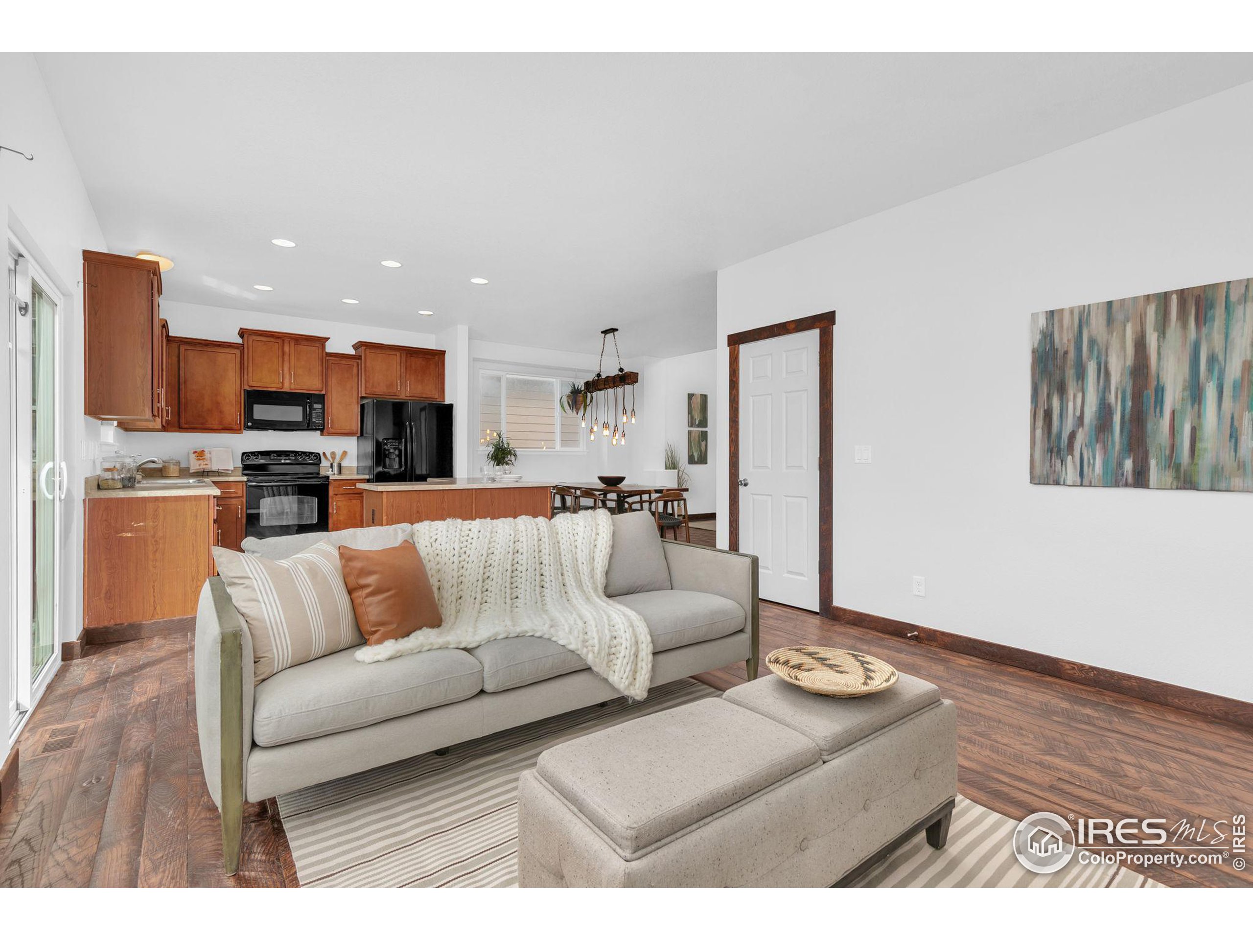 3399 Wagon Trail Rd