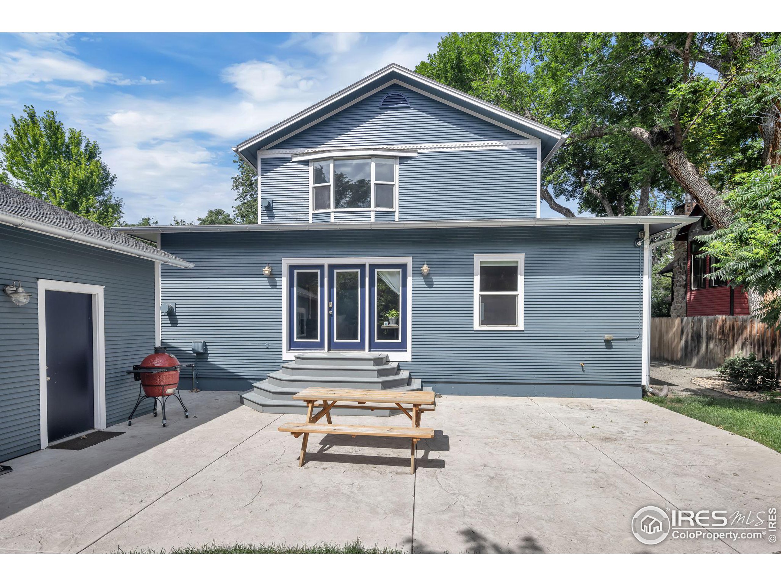 350 Sherman St