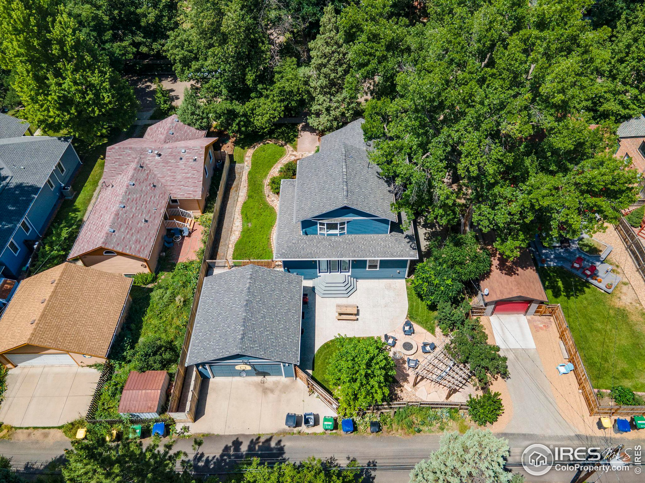 350 Sherman St