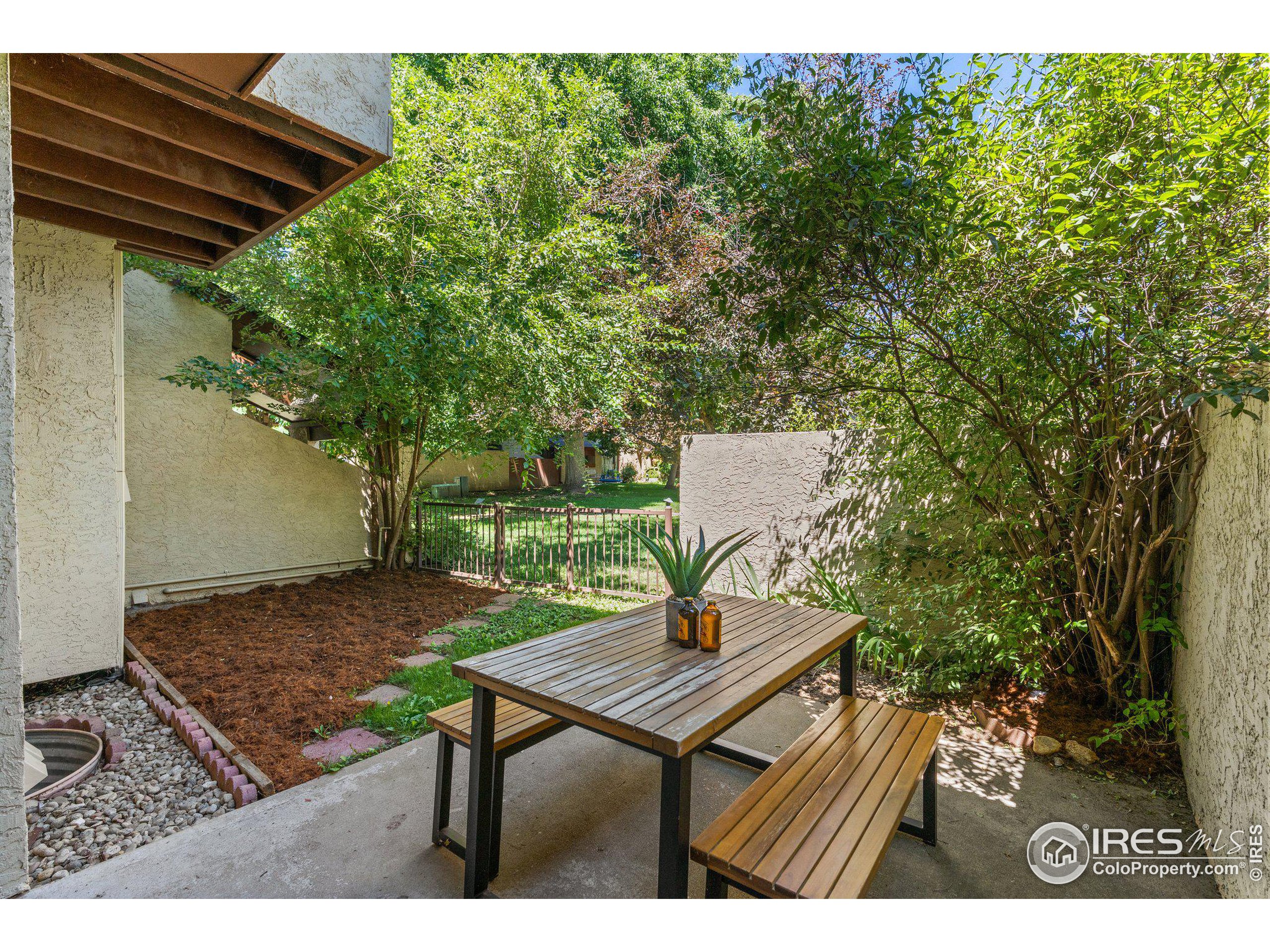 2653 Grapewood Ln