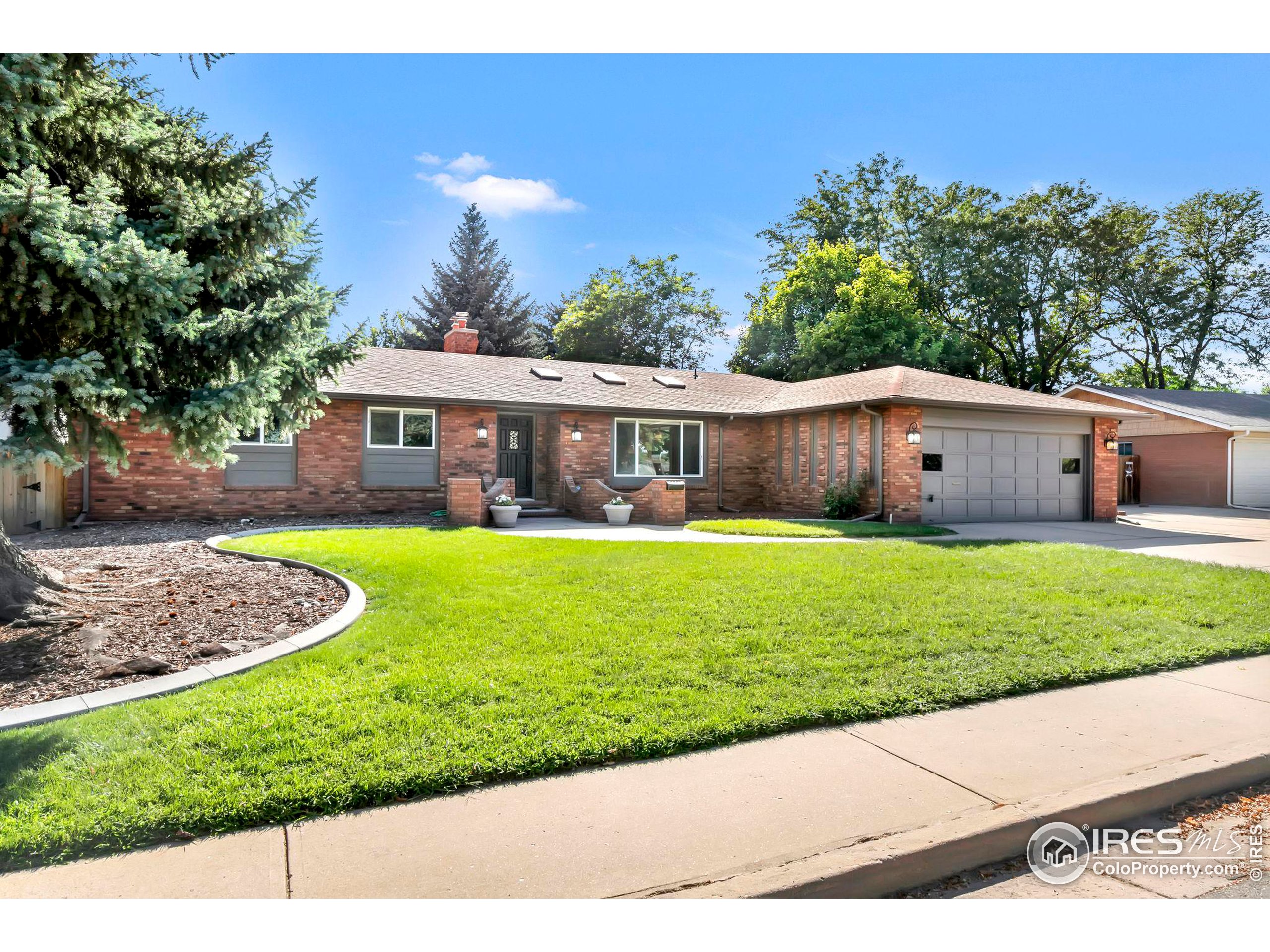1750 Bonny Dr
