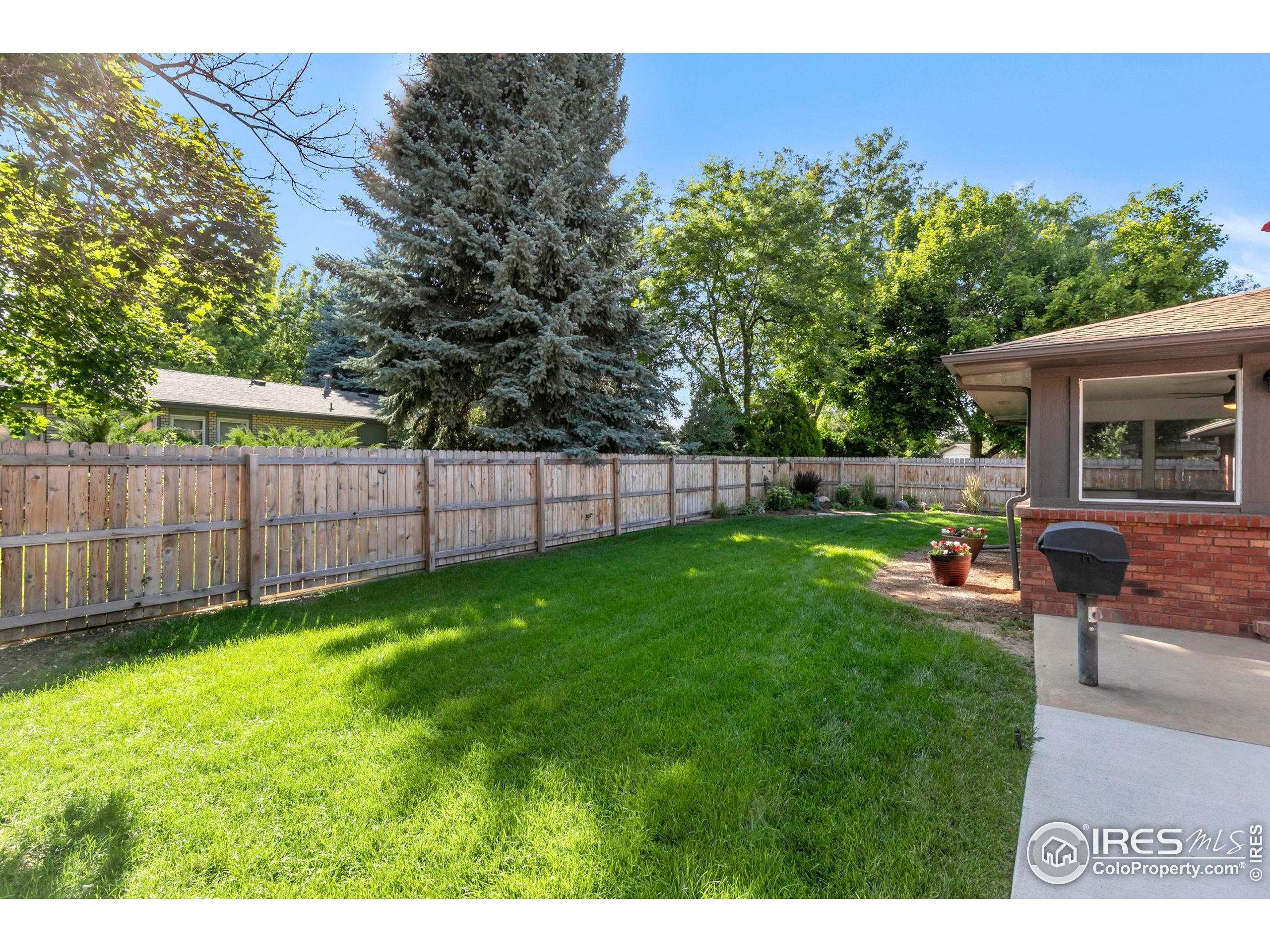 1750 Bonny Dr