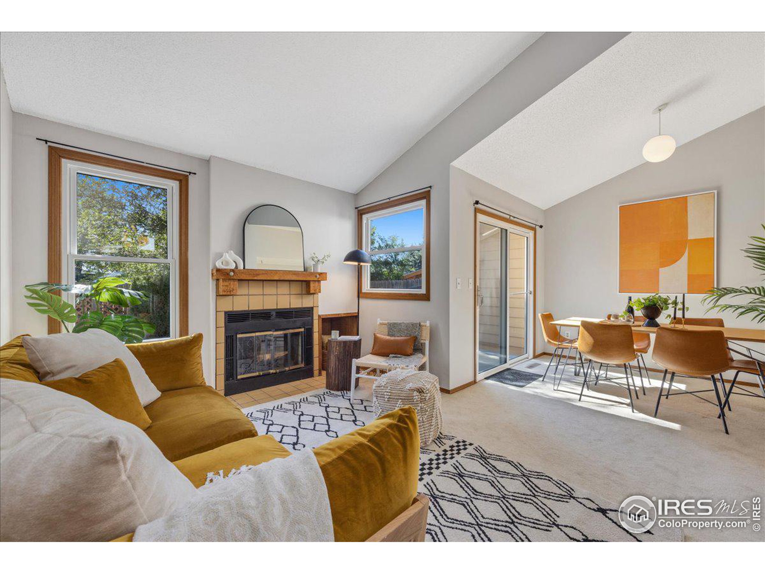 310 Wadsworth Ct