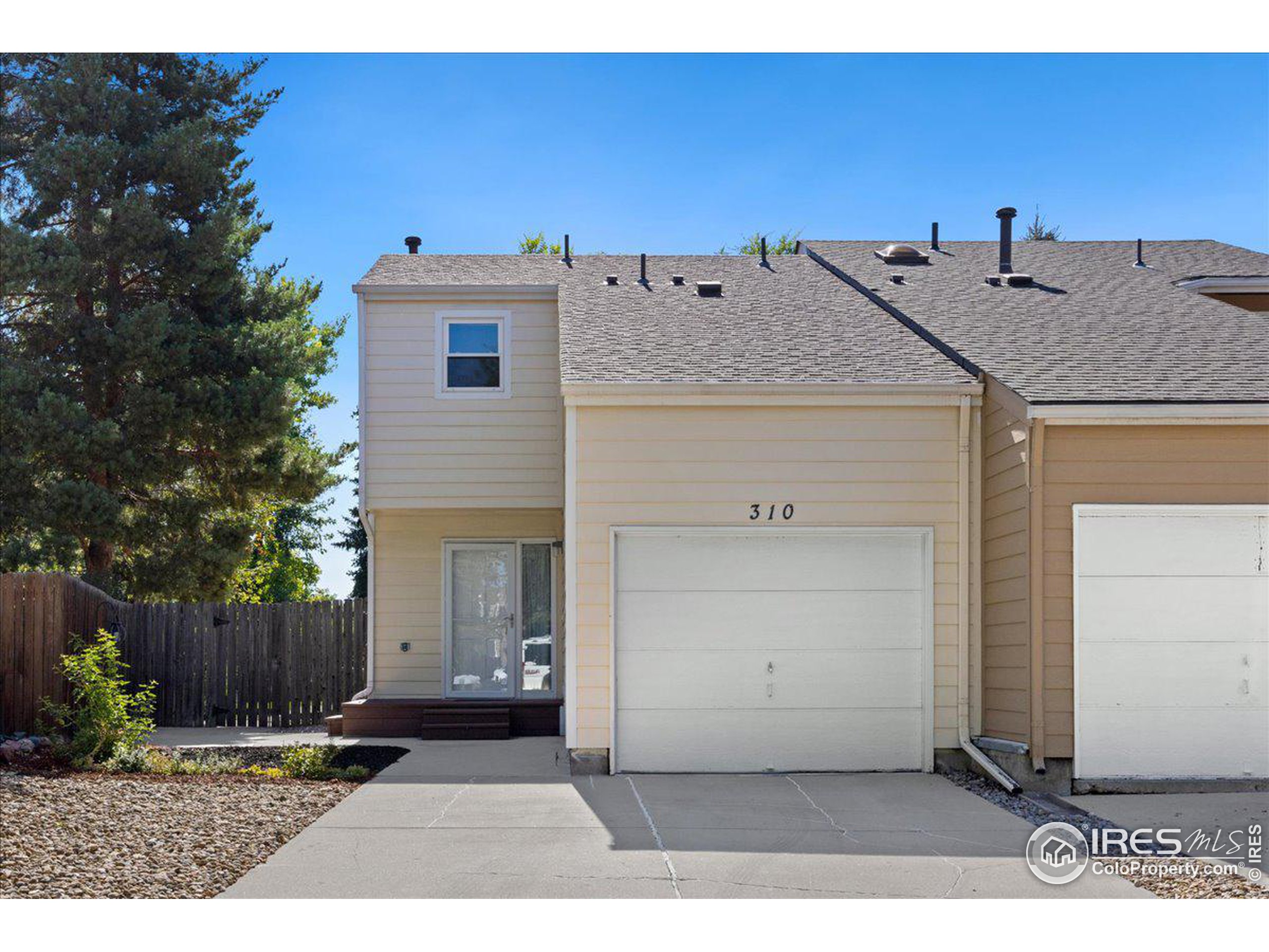 310 Wadsworth Ct