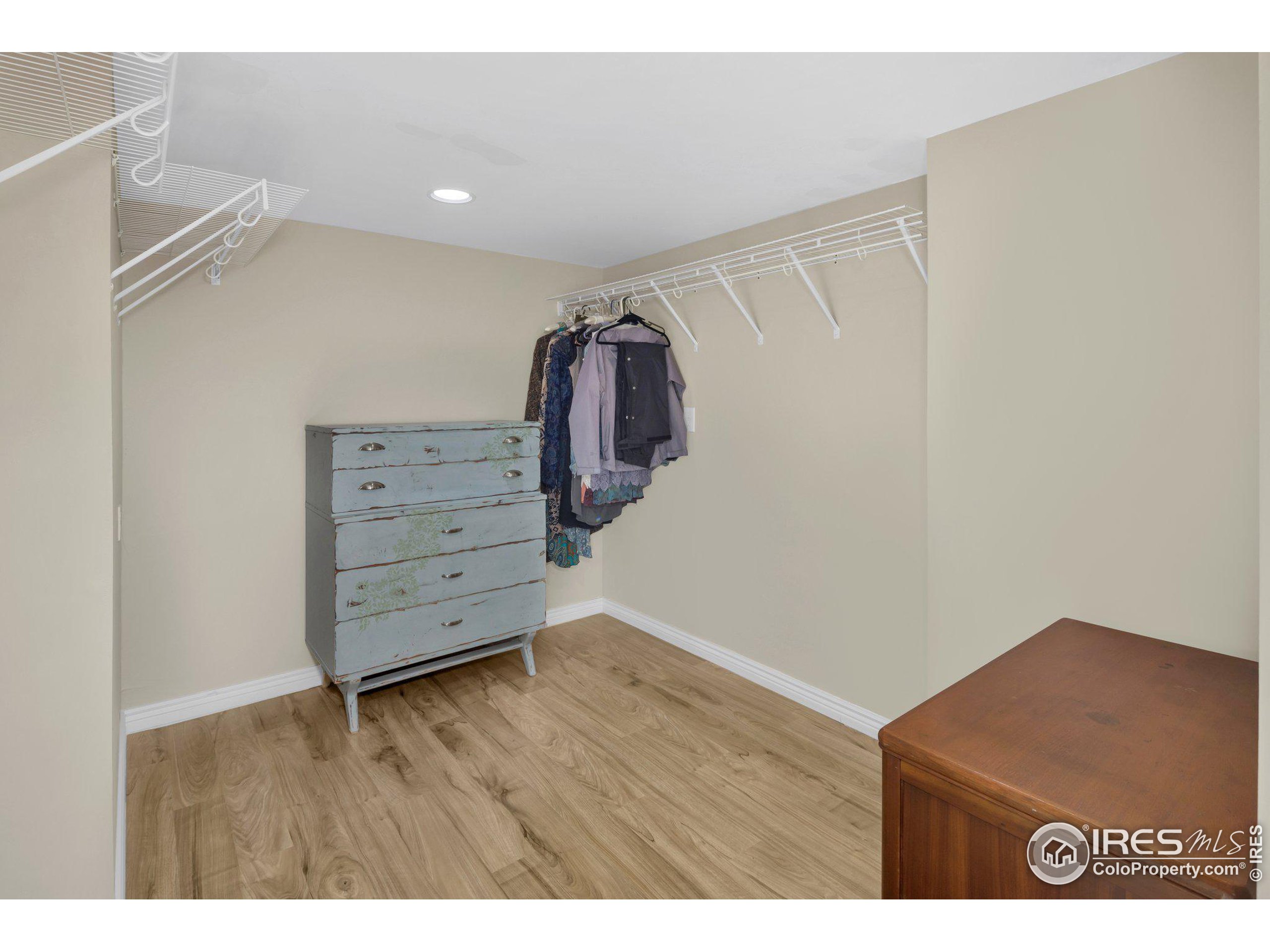 346 Baker St