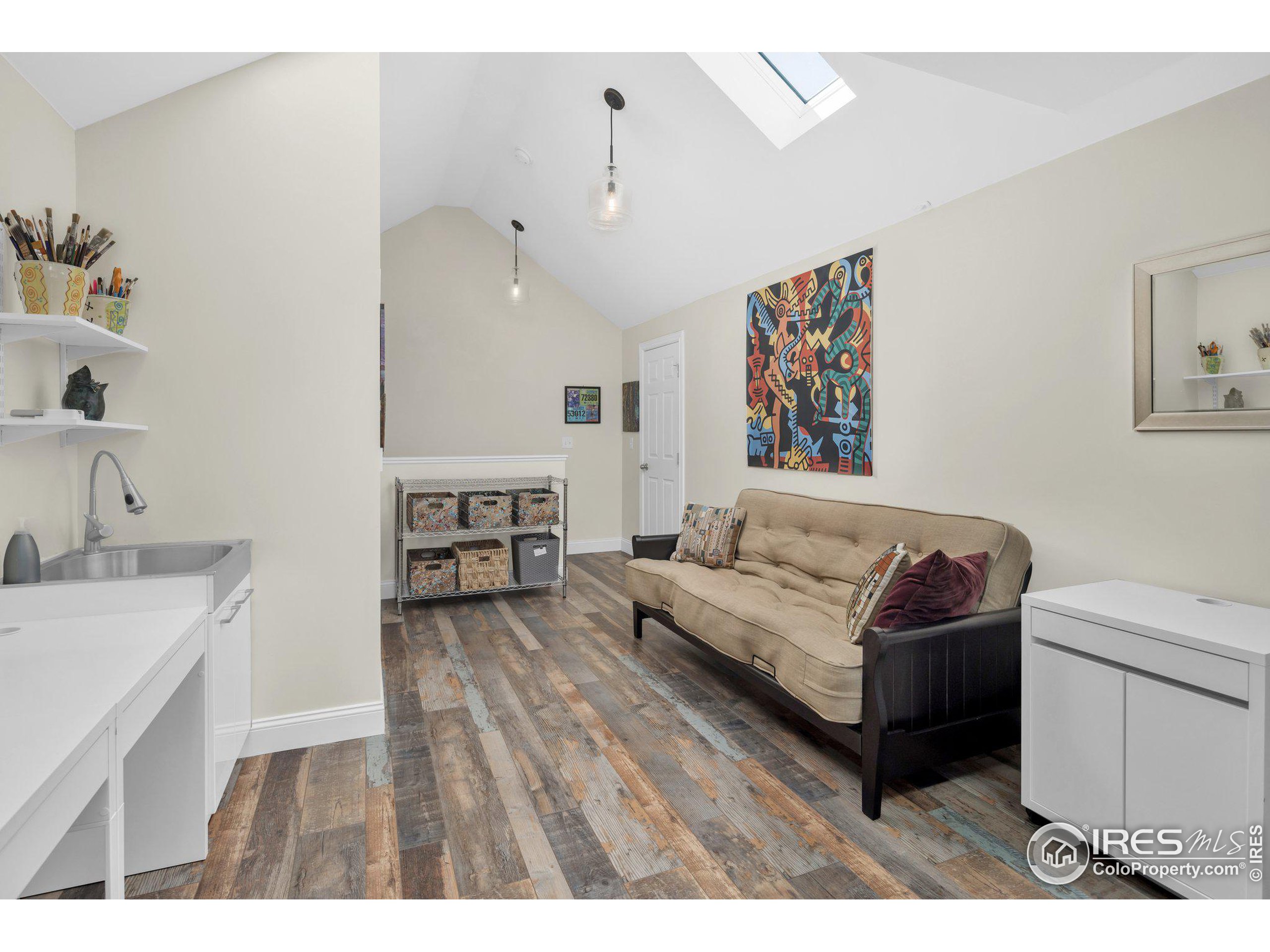 346 Baker St