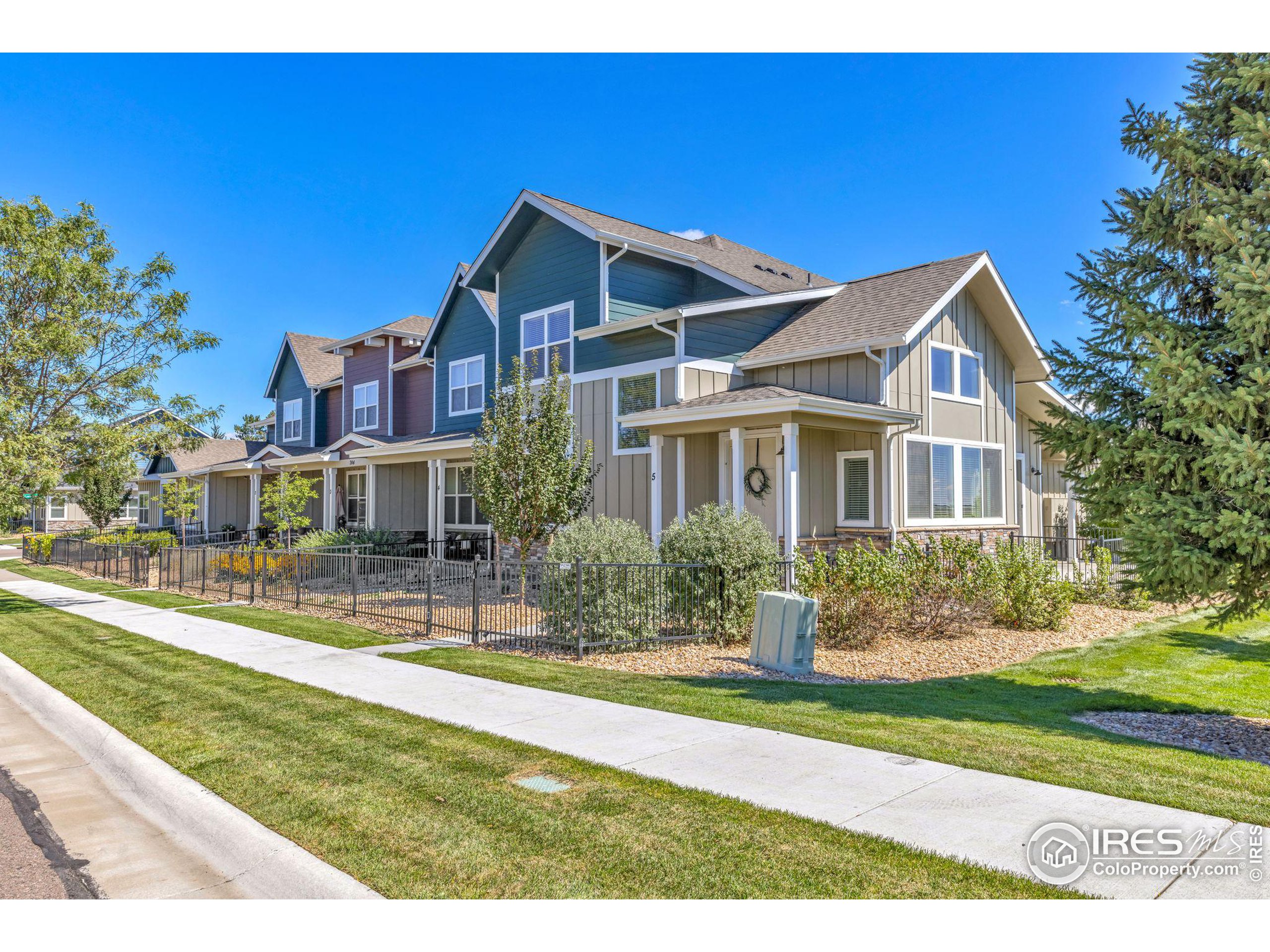 744 Wagon Trail Rd 5