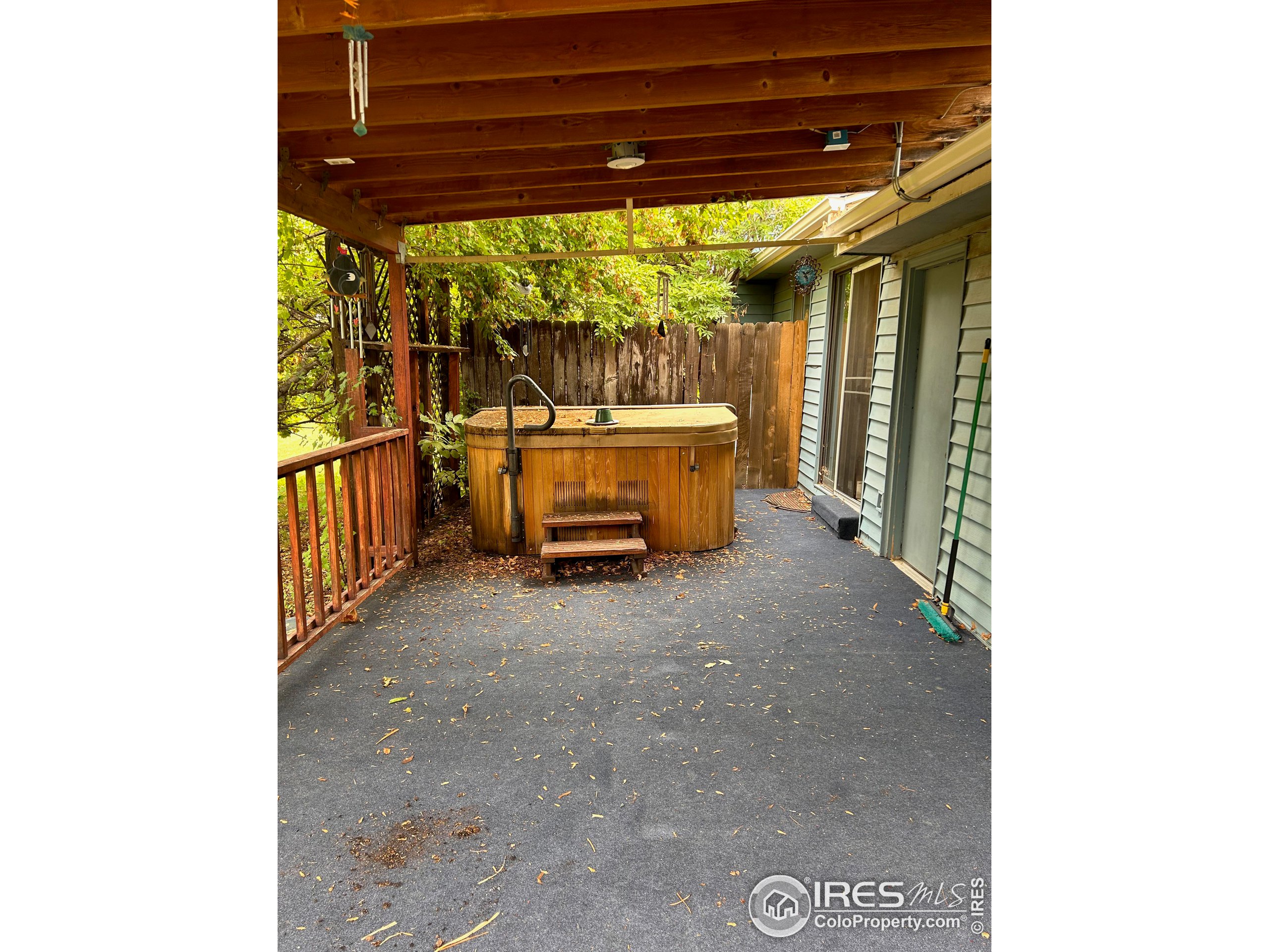 9451 W 104th Ave