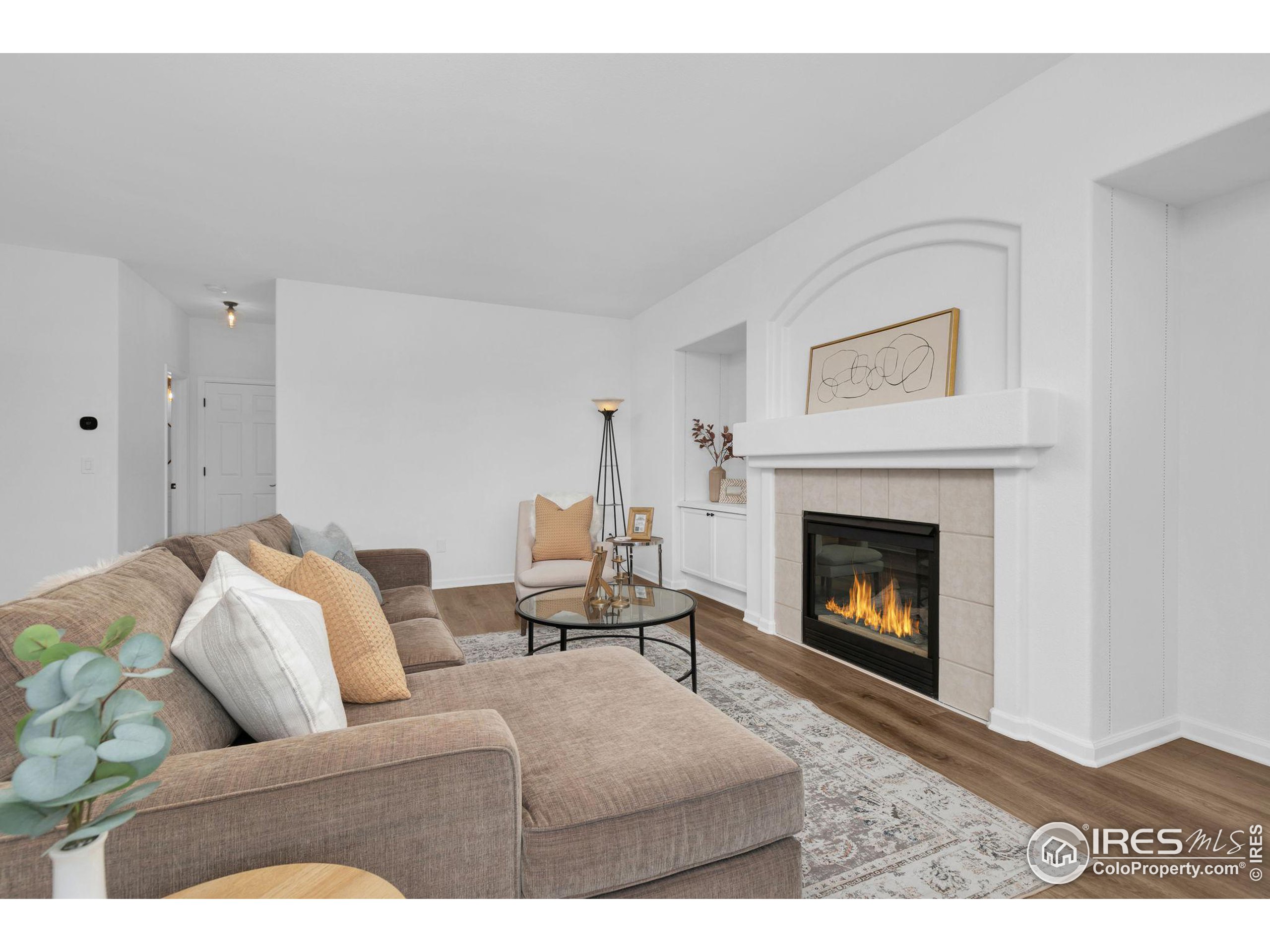3126 Mesa Verde St