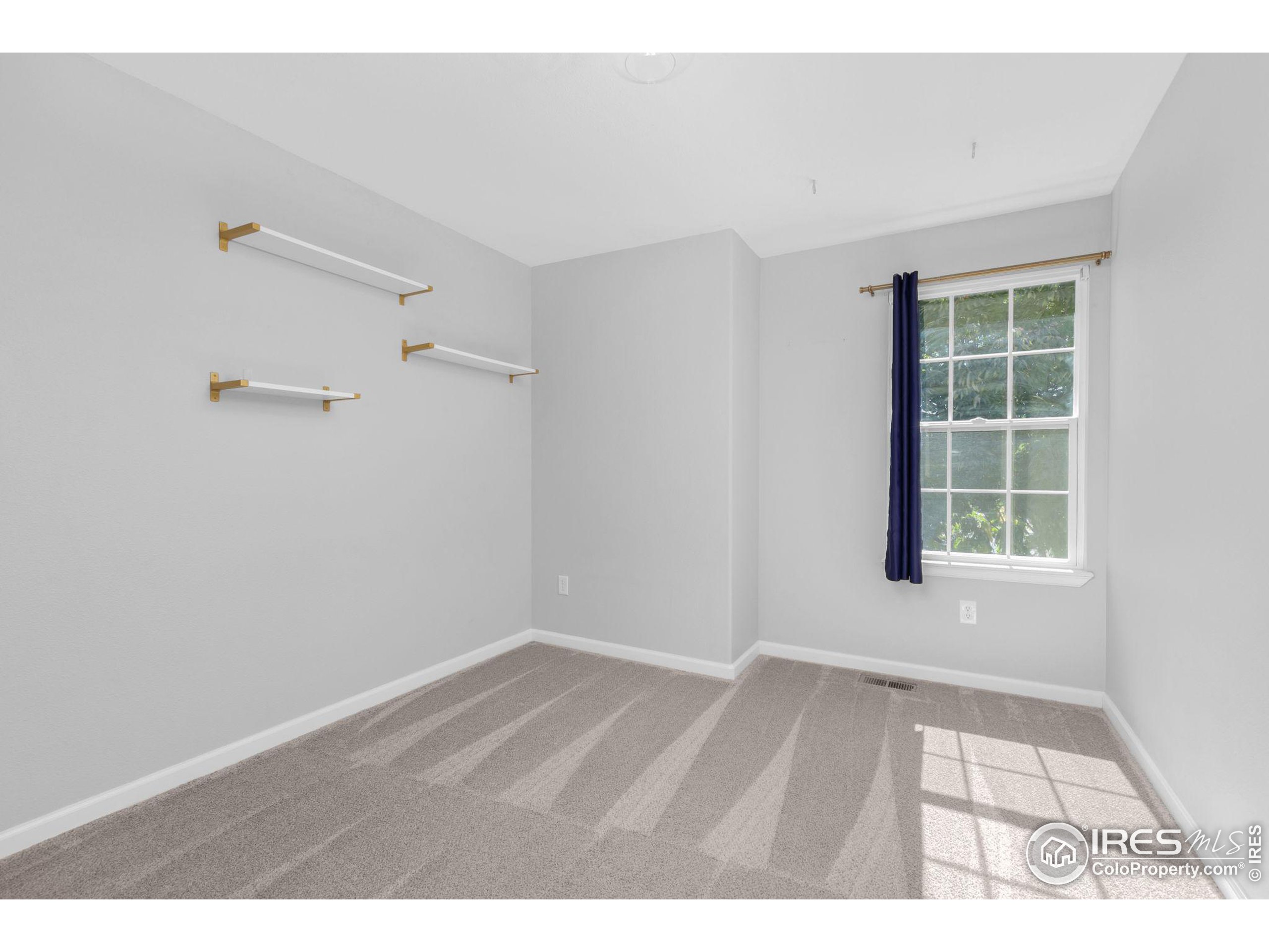 3126 Mesa Verde St