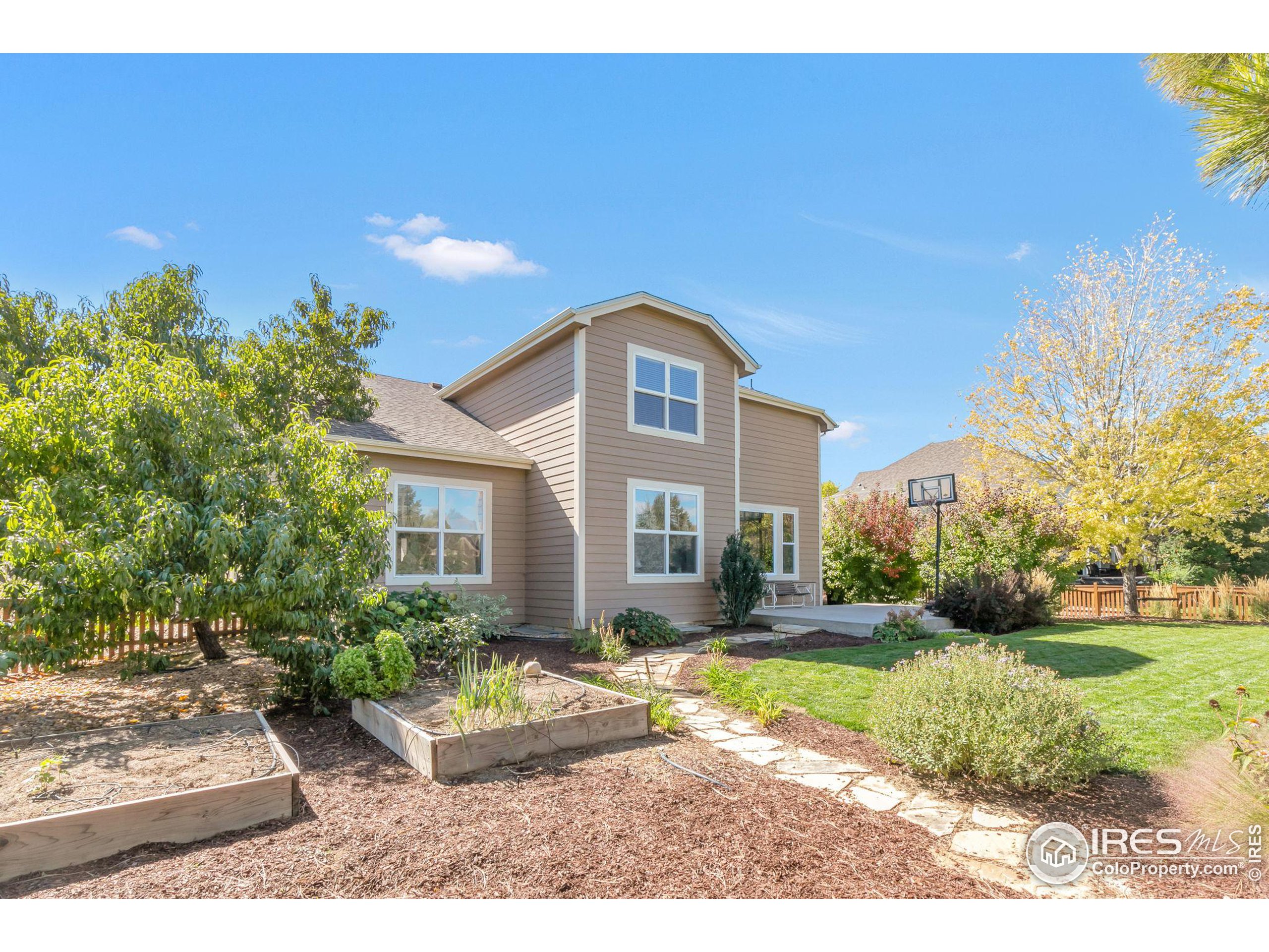 3126 Mesa Verde St